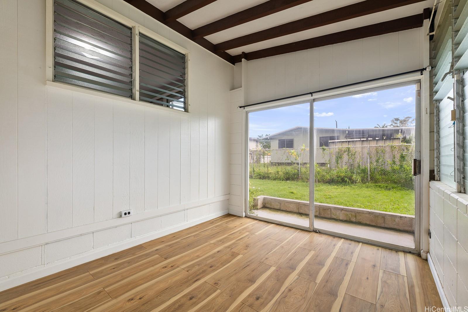 45-417  Kanaka Street Hale Kou, Kaneohe home - photo 5 of 25