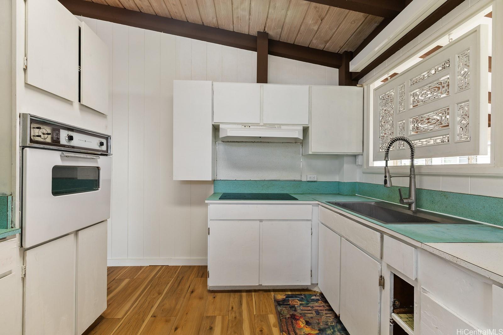 45-417  Kanaka Street Hale Kou, Kaneohe home - photo 6 of 25