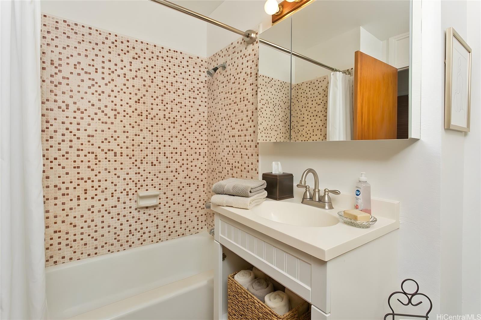 45-423  Lupo St Pikoiloa, Kaneohe home - photo 12 of 16