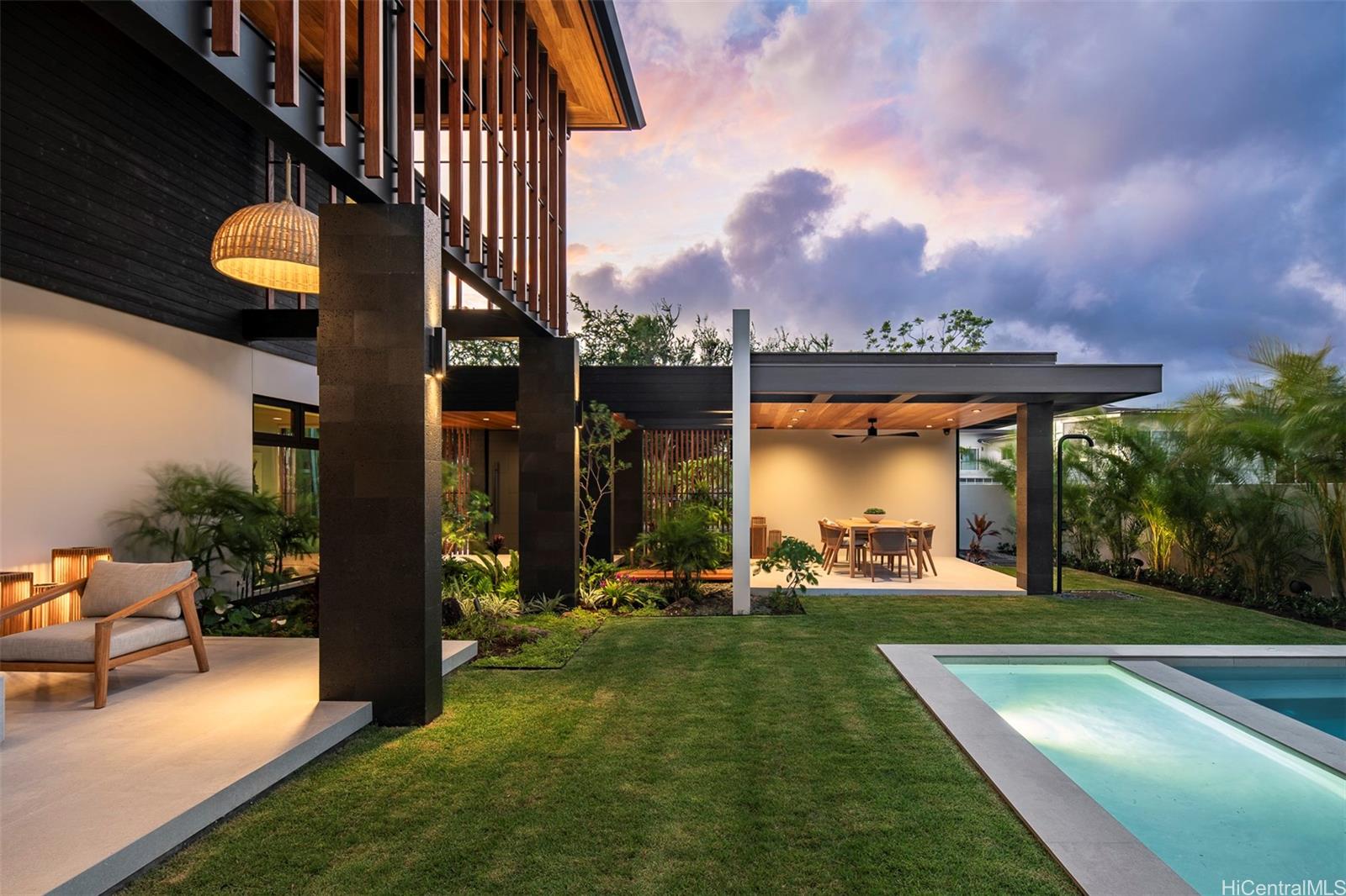 4543  Aukai Ave Kahala Area, Diamond Head home - photo 3 of 25