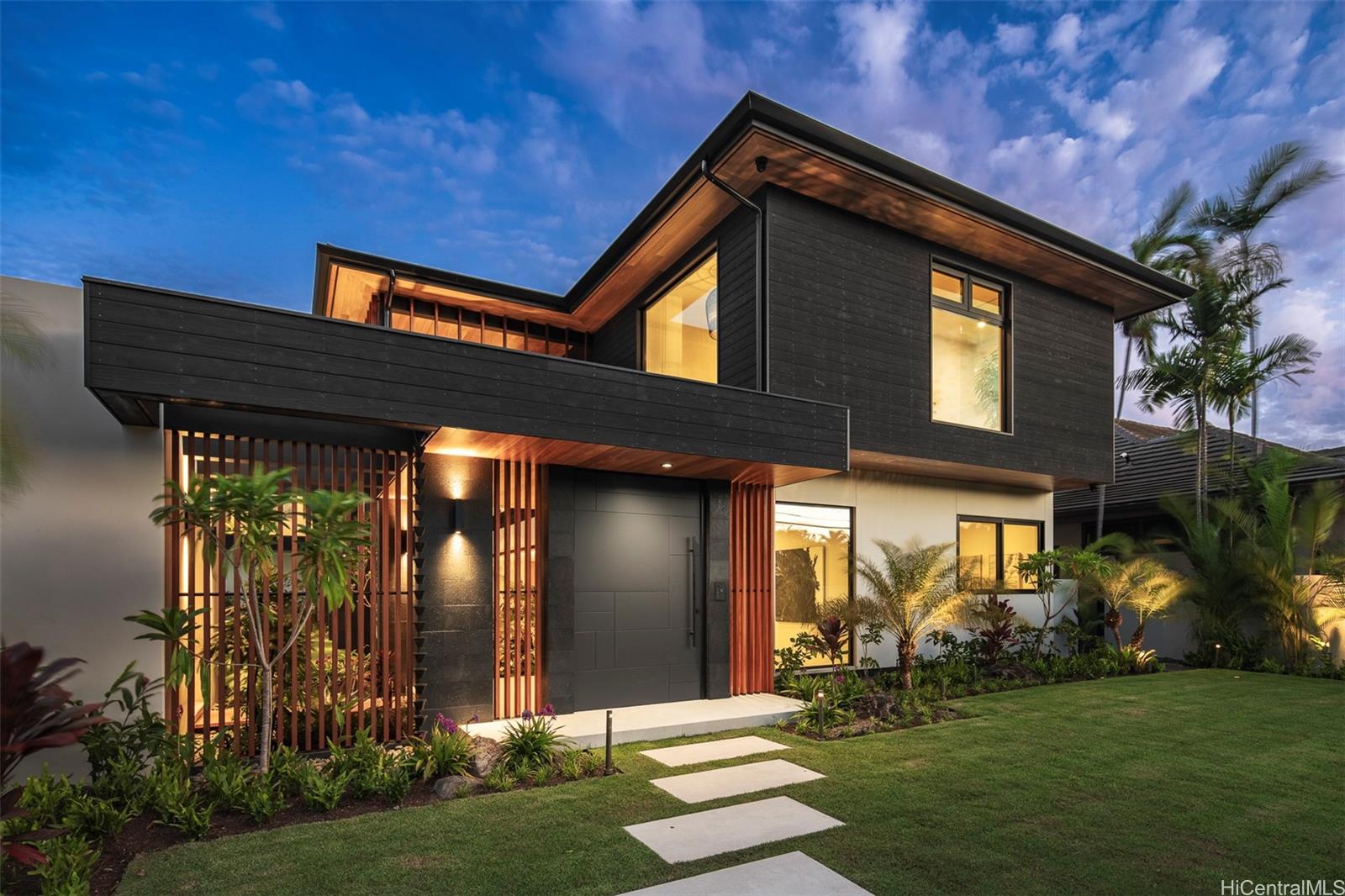 4543  Aukai Ave Kahala Area, Diamond Head home - photo 22 of 25