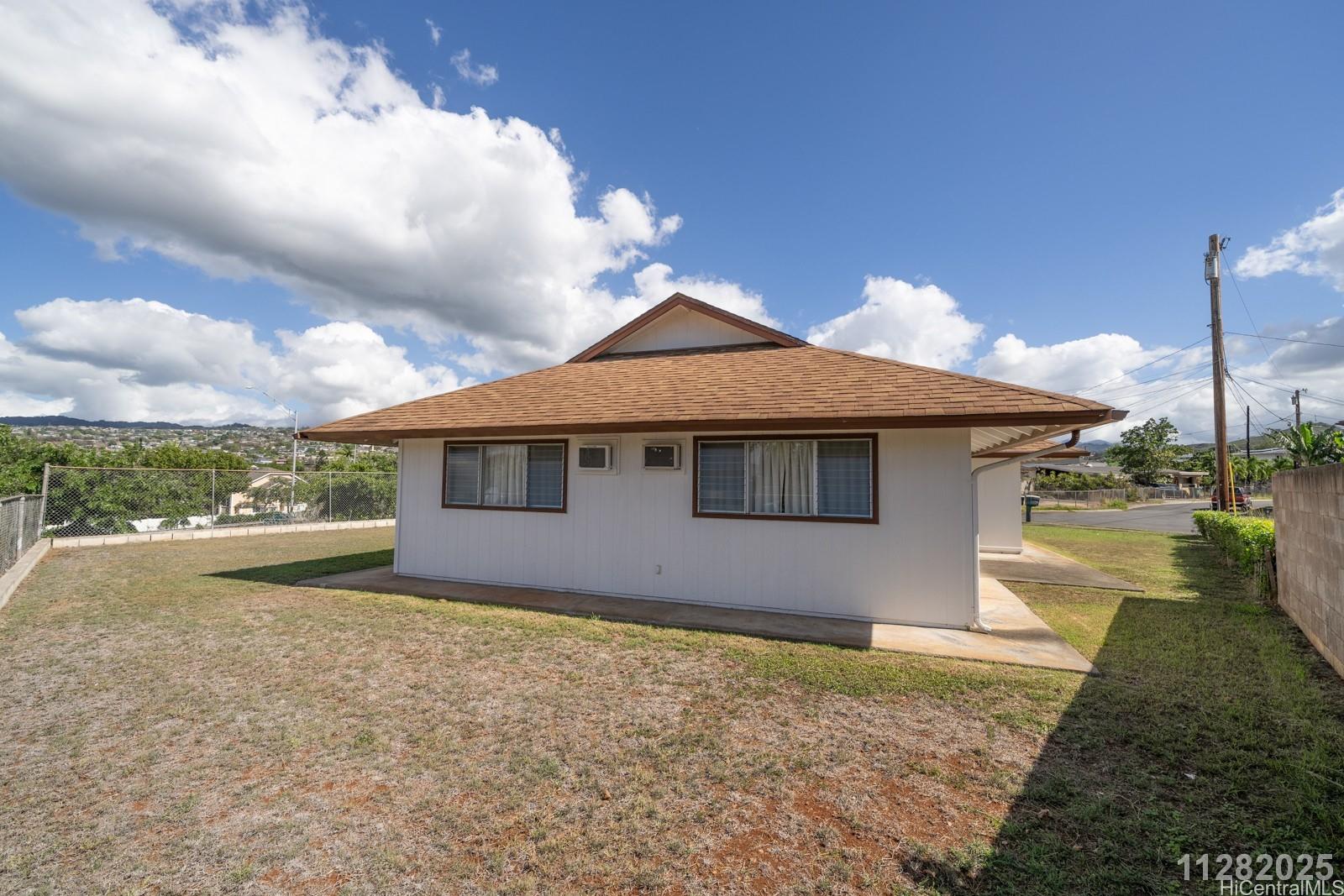 4544 Mahie St Honolulu - Rental - photo 3 of 25