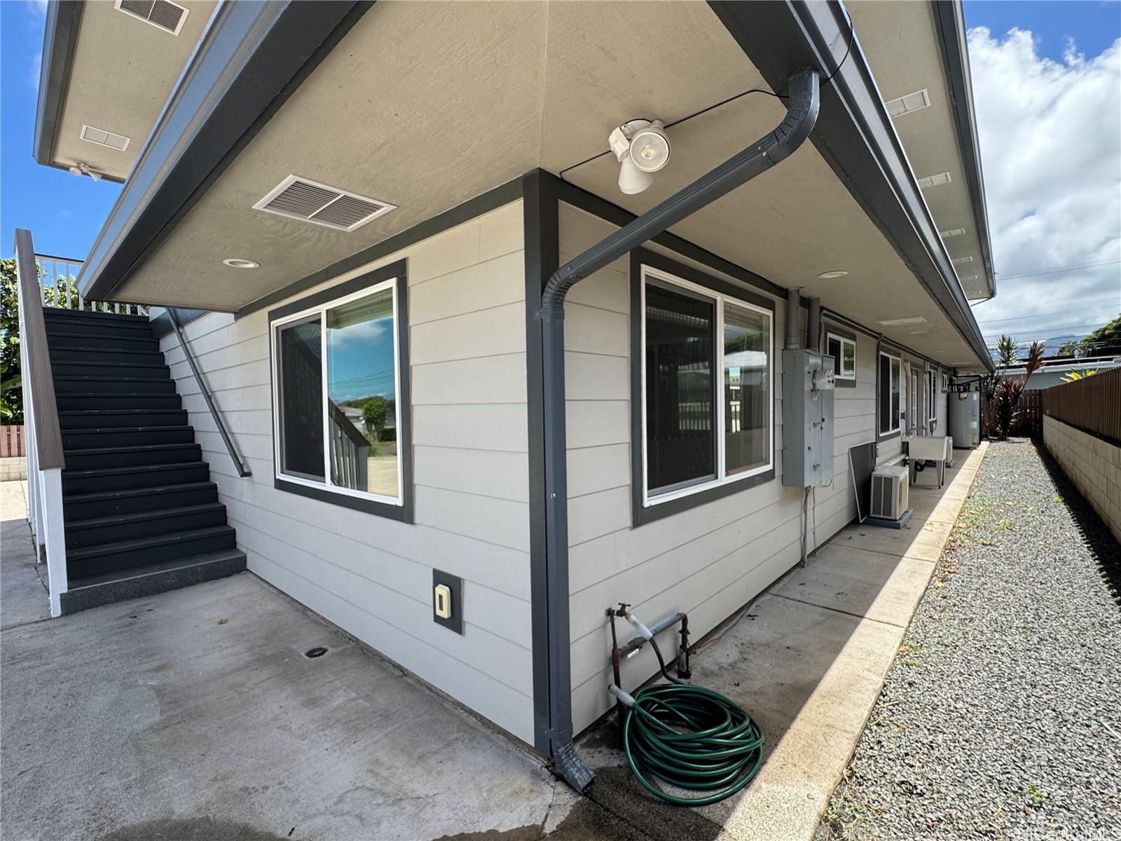 45-456  Ihilani Street Puohala Village, Kaneohe home - photo 5 of 23