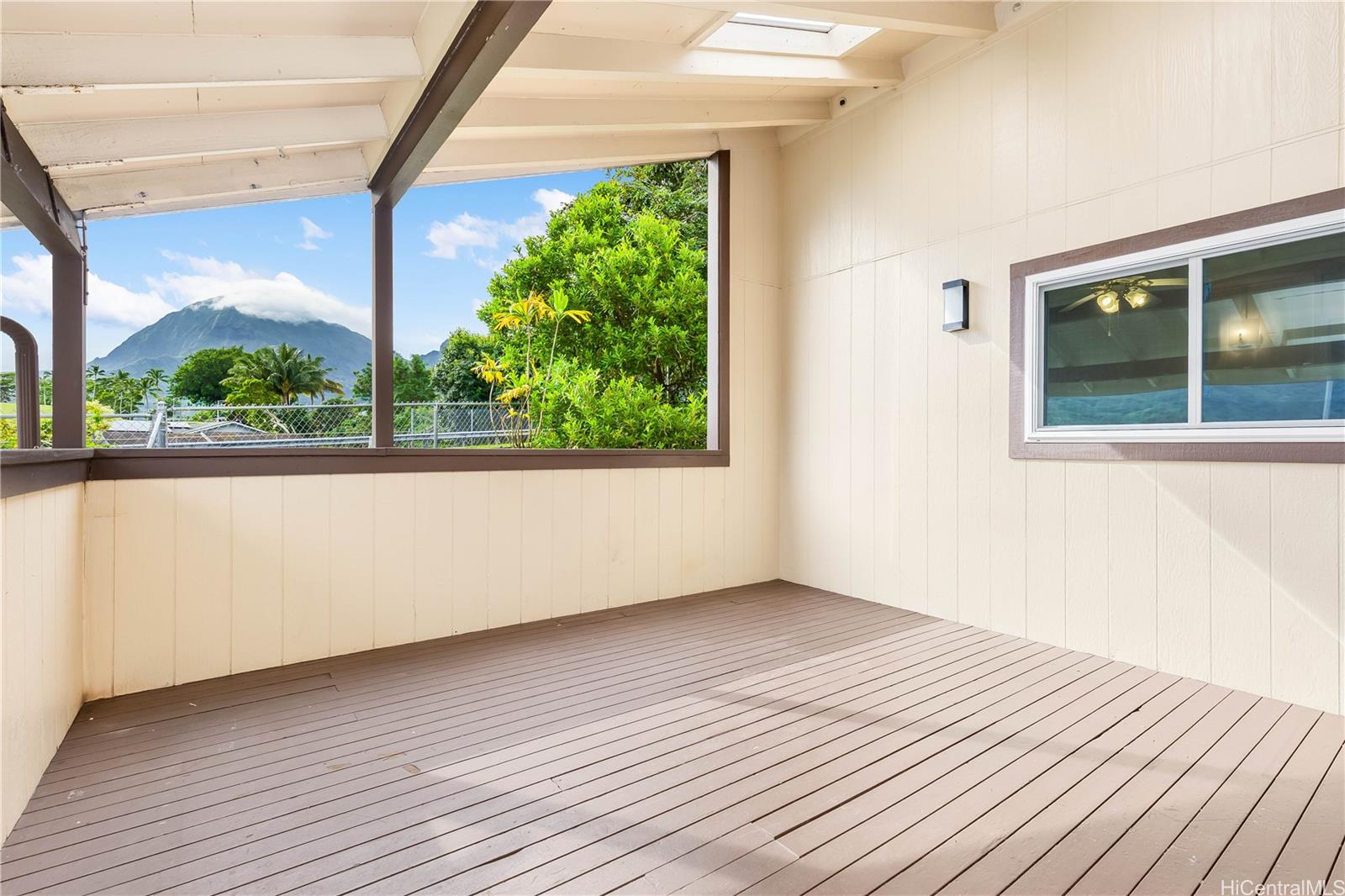 45-459-D Mokulele Drive townhouse # 12, Kaneohe, Hawaii - photo 4 of 25