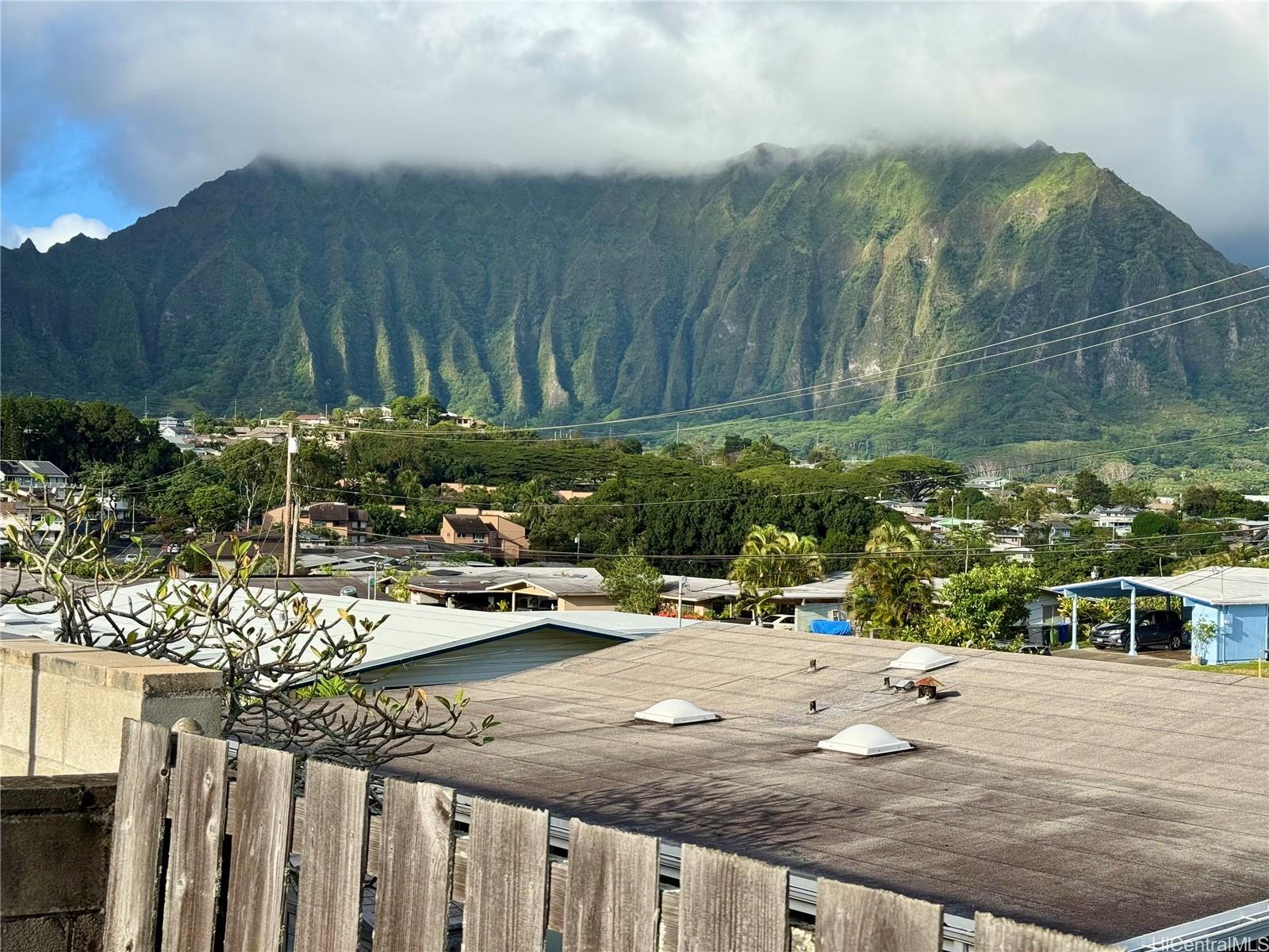 45-464  Nakuluai Street Pikoiloa, Kaneohe home - photo 6 of 7