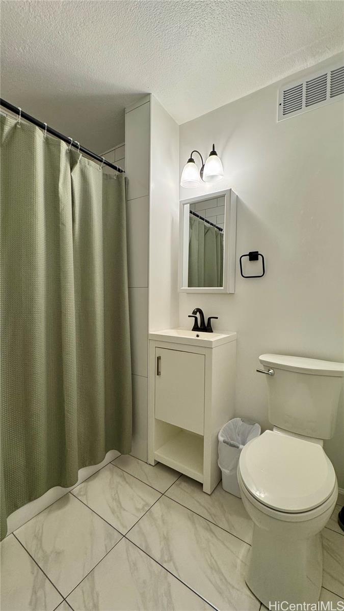 455 Lewers Street Honolulu - Rental - photo 11 of 16