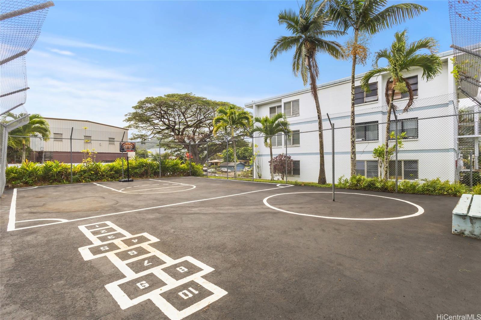 Na Pali Gardens condo # E3, Kaneohe, Hawaii - photo 17 of 18