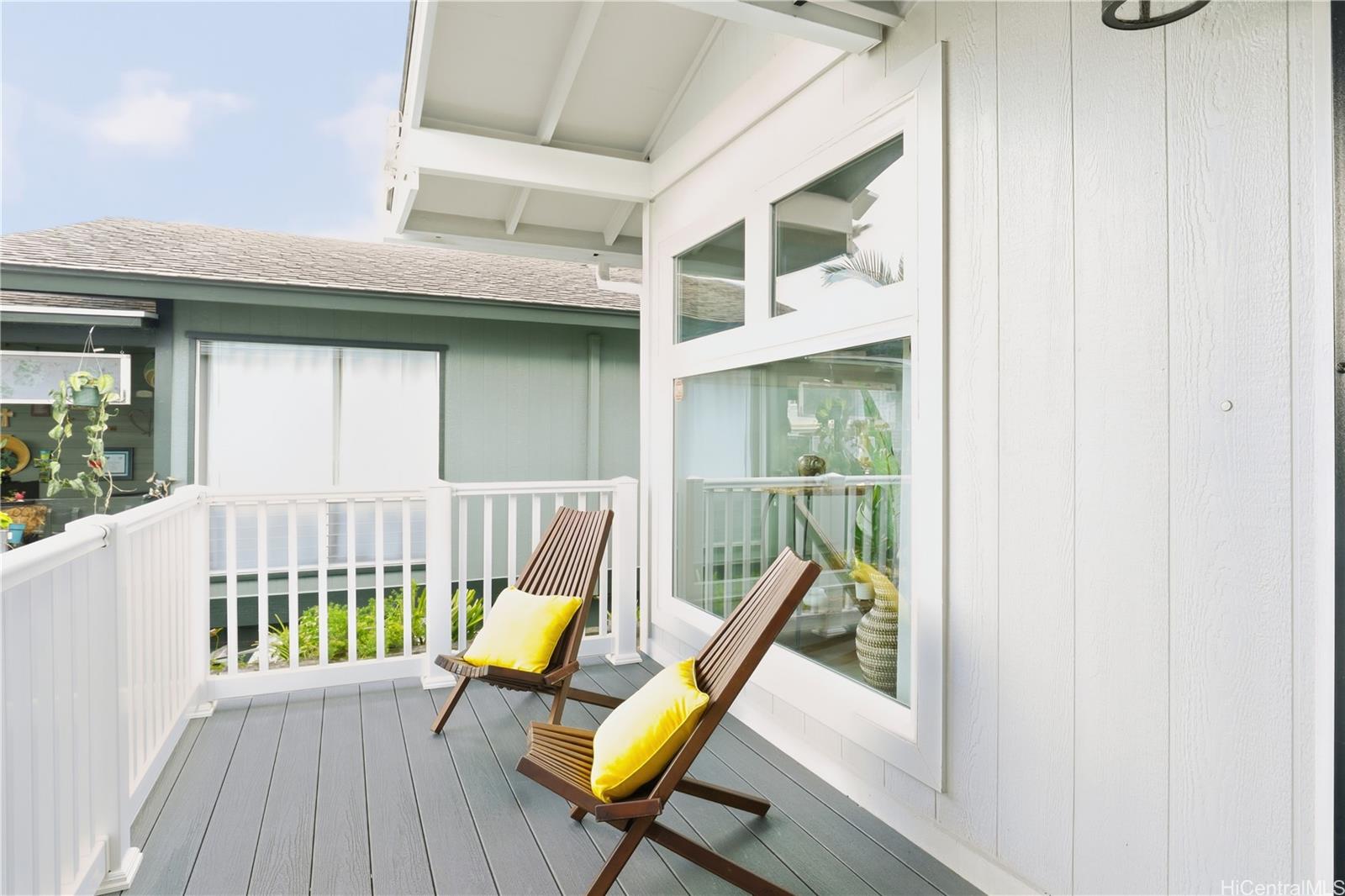 45-542  Waikalua Place Halepuu, Kaneohe home - photo 2 of 25