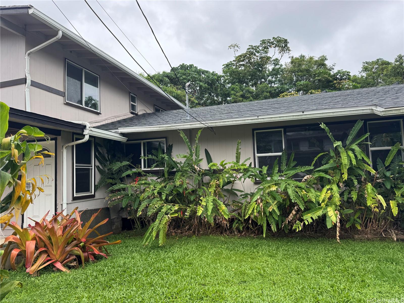 45-553  Kuuipo Place Hale Kou, Kaneohe home - photo 2 of 23