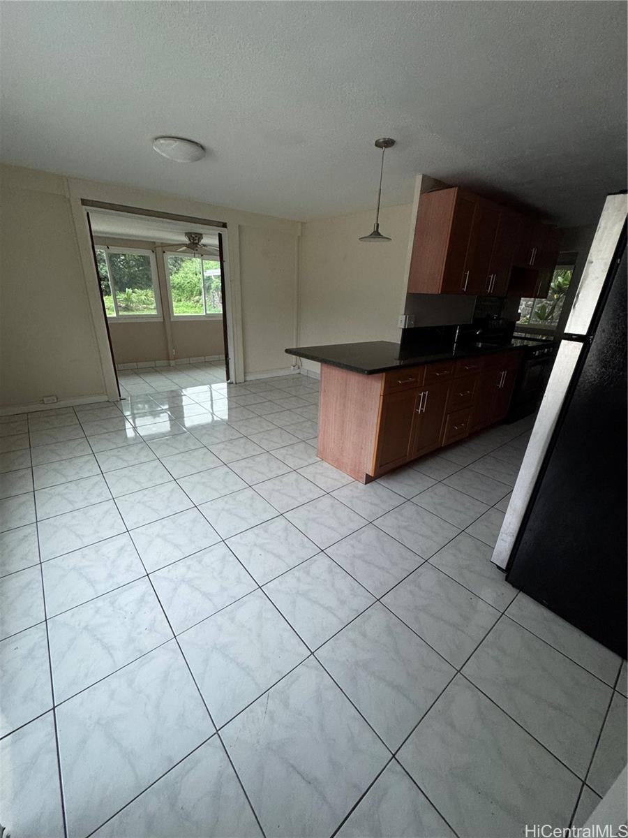 45-553  Kuuipo Place Hale Kou, Kaneohe home - photo 4 of 23