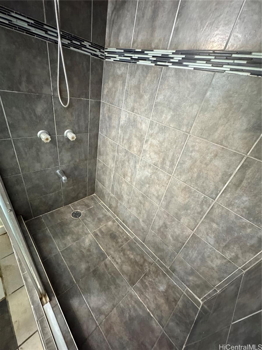 45-553  Kuuipo Place Hale Kou, Kaneohe home - photo 8 of 23