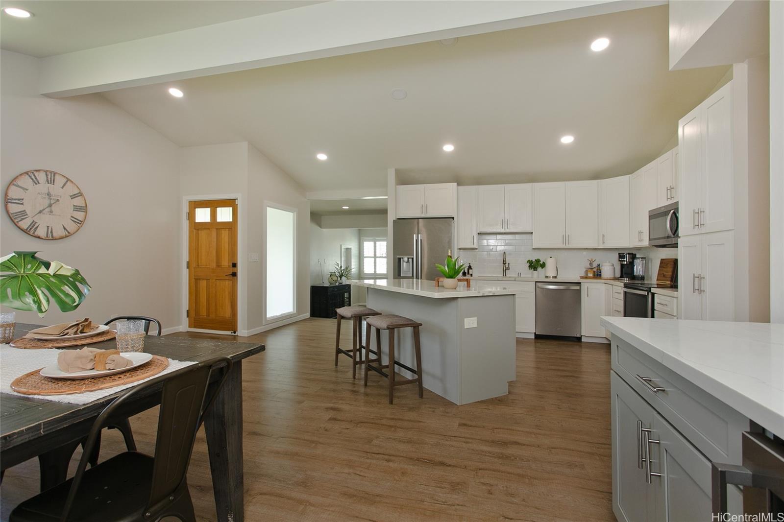 45-554  Keneke Place Halekauwila, Kaneohe home - photo 2 of 23