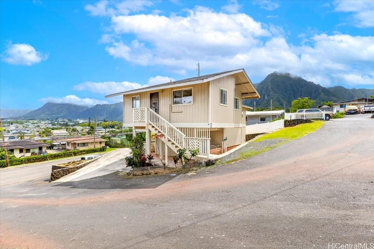 45-567  Keaahala Road Halekauwila, Kaneohe home - photo 4 of 25