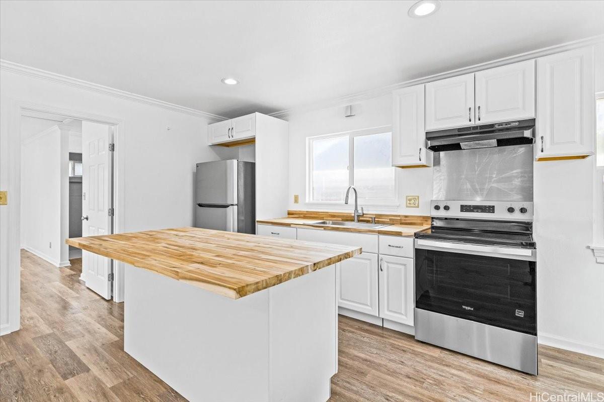 45-567  Keaahala Road Halekauwila, Kaneohe home - photo 9 of 25