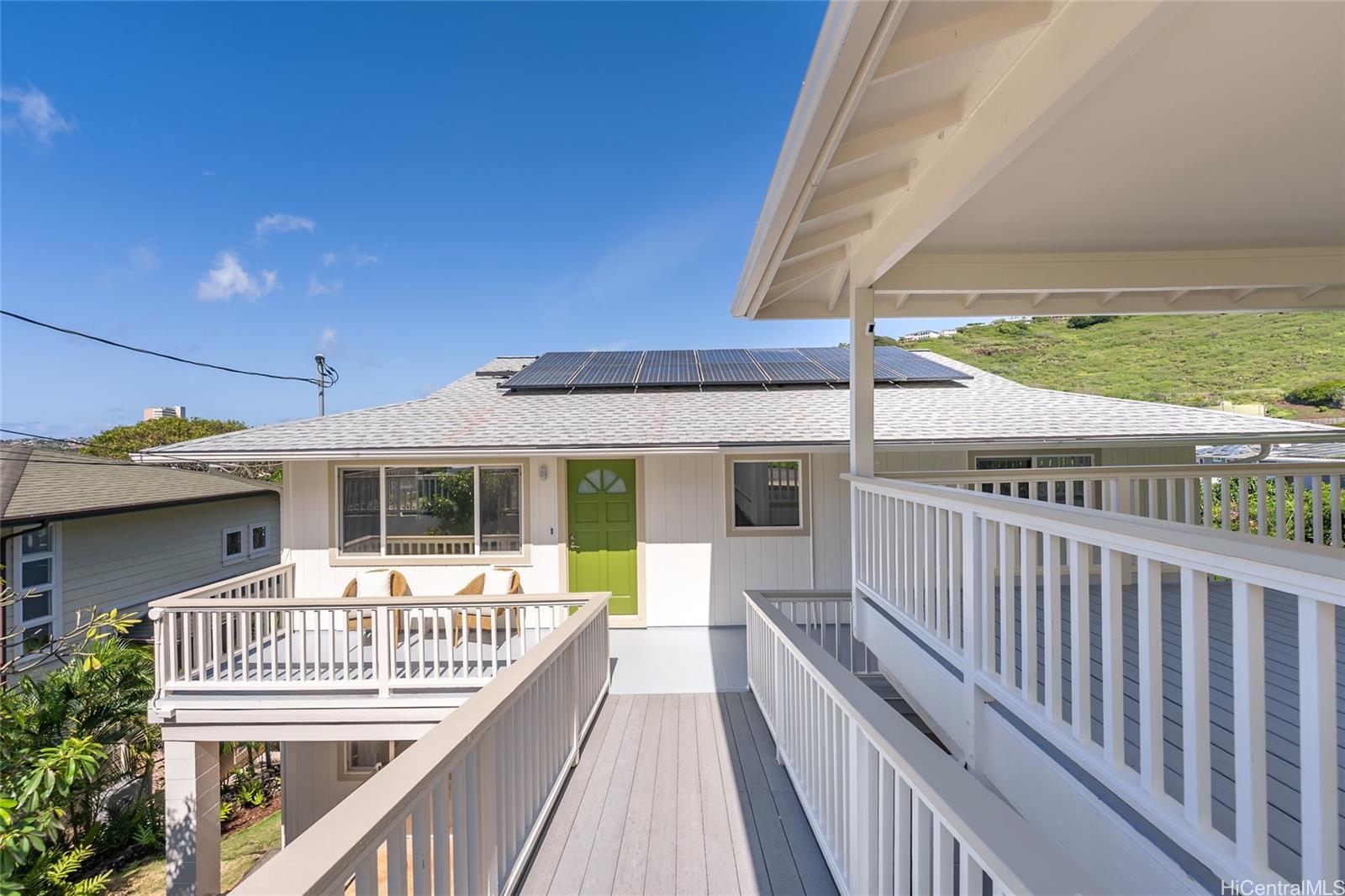 4562  Malia Street Waialae Nui-lwr, Diamond Head home - photo 2 of 25
