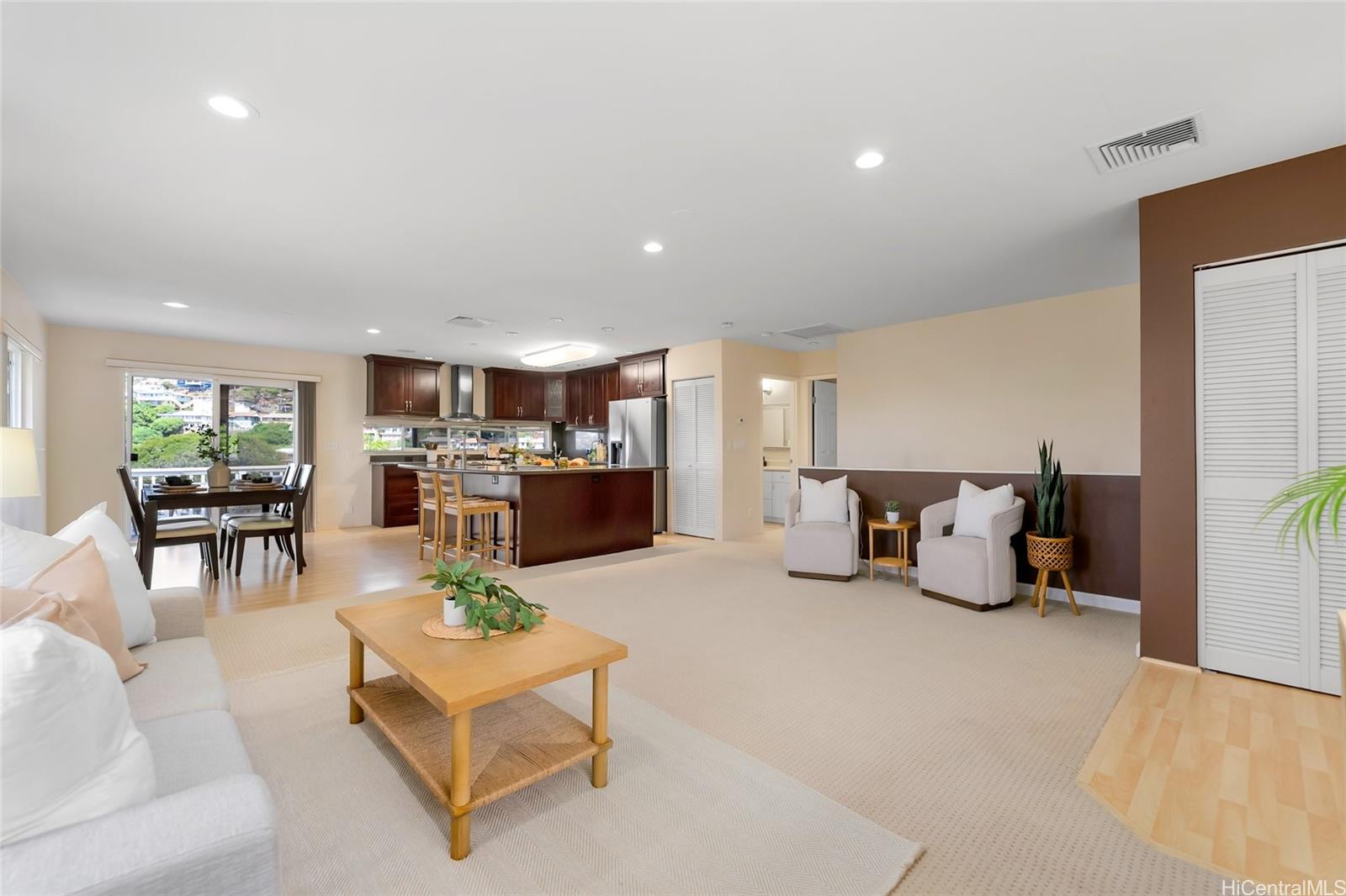 4562  Malia Street Waialae Nui-lwr, Diamond Head home - photo 4 of 25