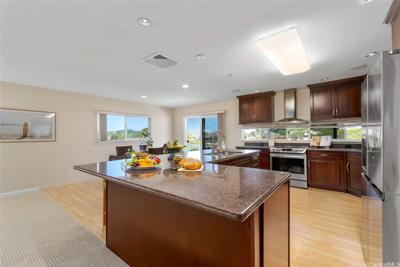 4562  Malia Street Waialae Nui-lwr, Diamond Head home - photo 8 of 25