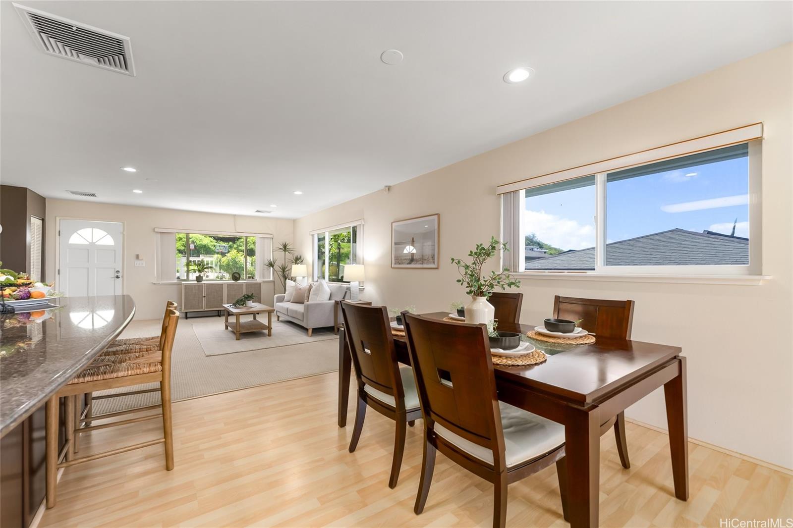 4562  Malia Street Waialae Nui-lwr, Diamond Head home - photo 8 of 25