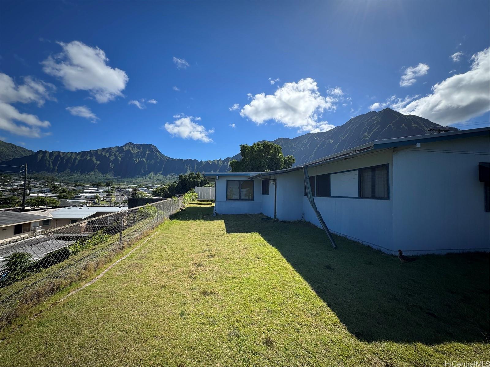 45-628  Hinamoe Place Keapuka, Kaneohe home - photo 4 of 17