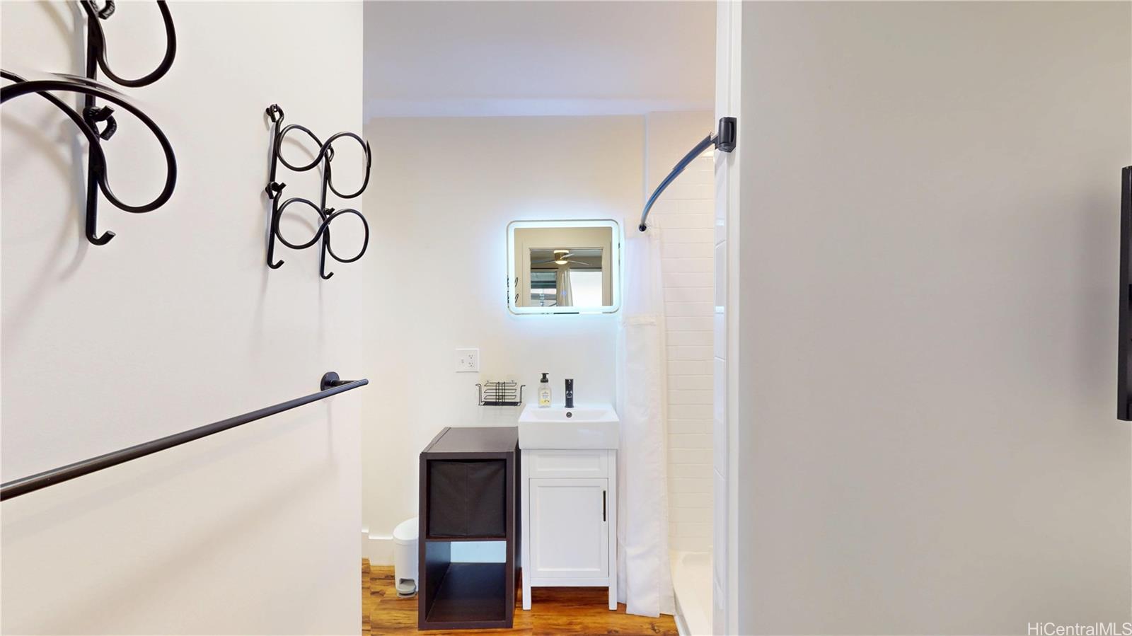 4566 Sierra Drive Honolulu - Rental - photo 9 of 23