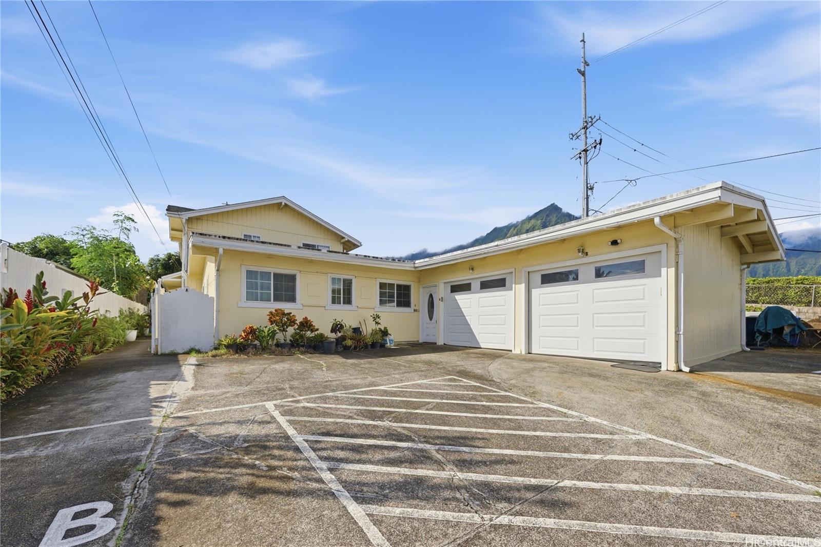 45-691  Keneke St Kapuna Hala, Kaneohe home - photo 3 of 23