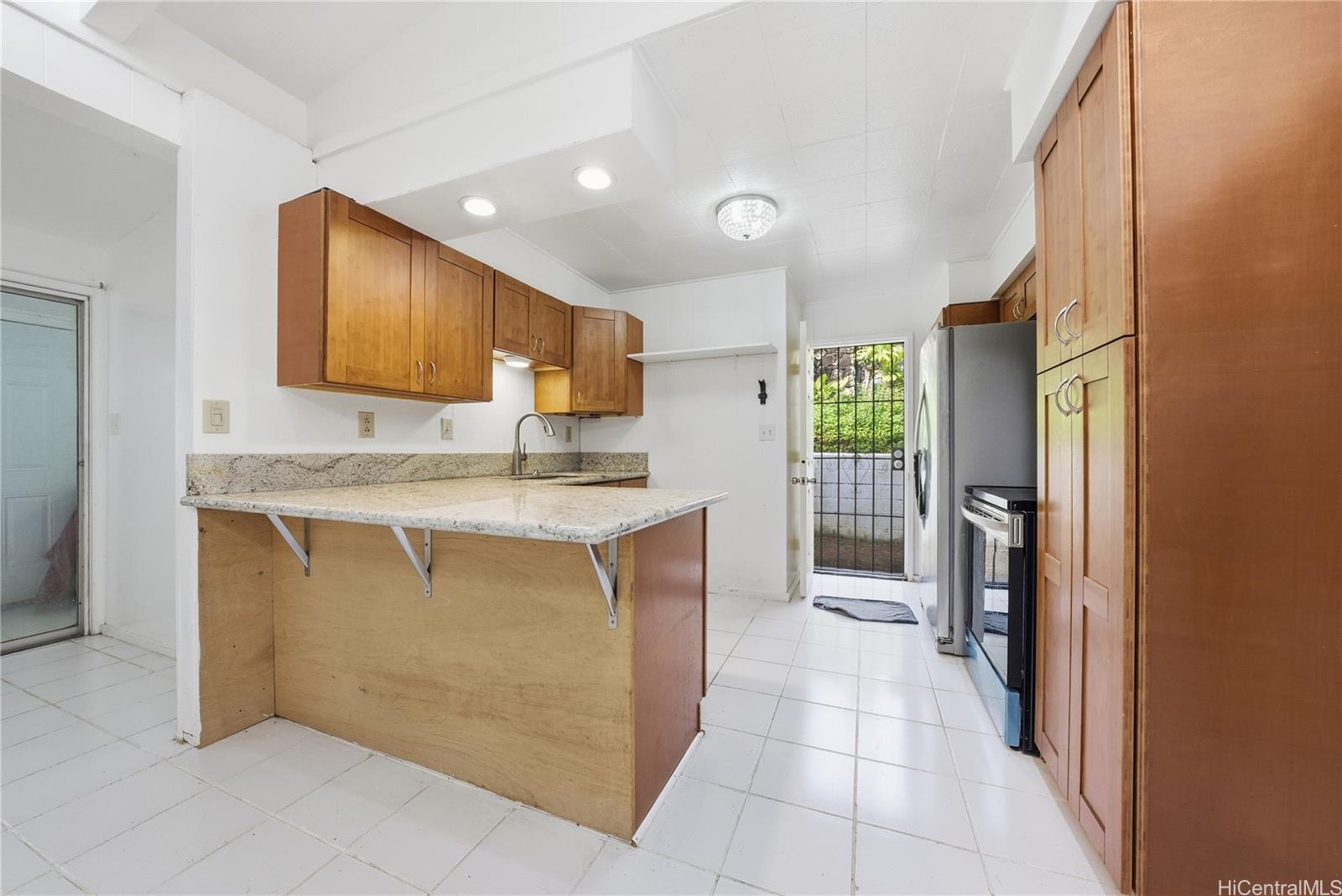 45-691  Keneke St Kapuna Hala, Kaneohe home - photo 9 of 23