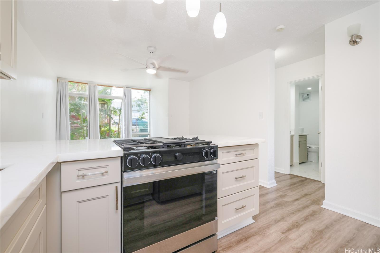 45-697 Kamehameha Hwy Kaneohe - Rental - photo 5 of 22