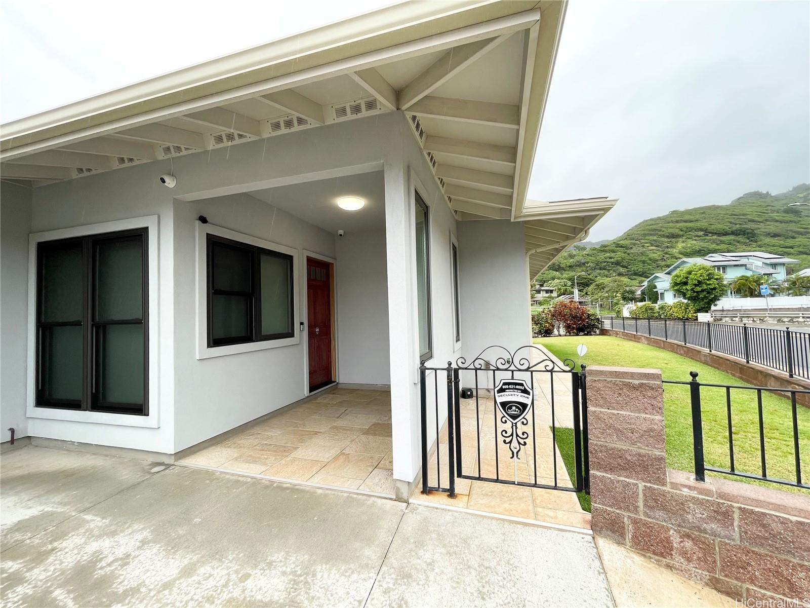 457  Halemaumau Street Niu Valley, Diamond Head home - photo 2 of 25