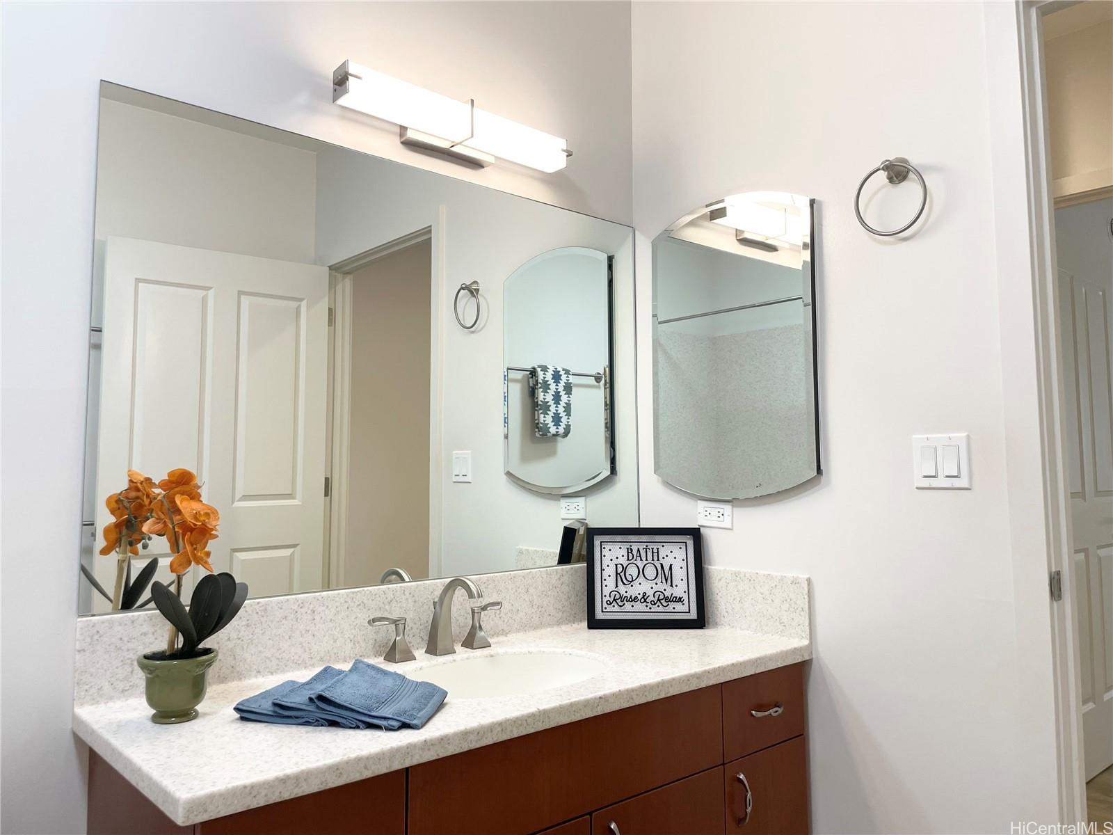 457  Halemaumau Street Niu Valley, Diamond Head home - photo 17 of 25