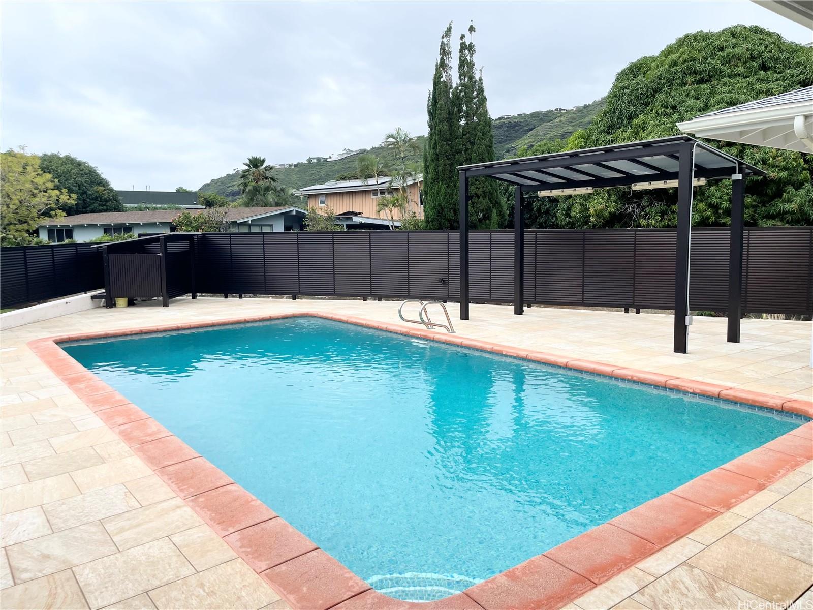 457  Halemaumau Street Niu Valley, Diamond Head home - photo 20 of 25