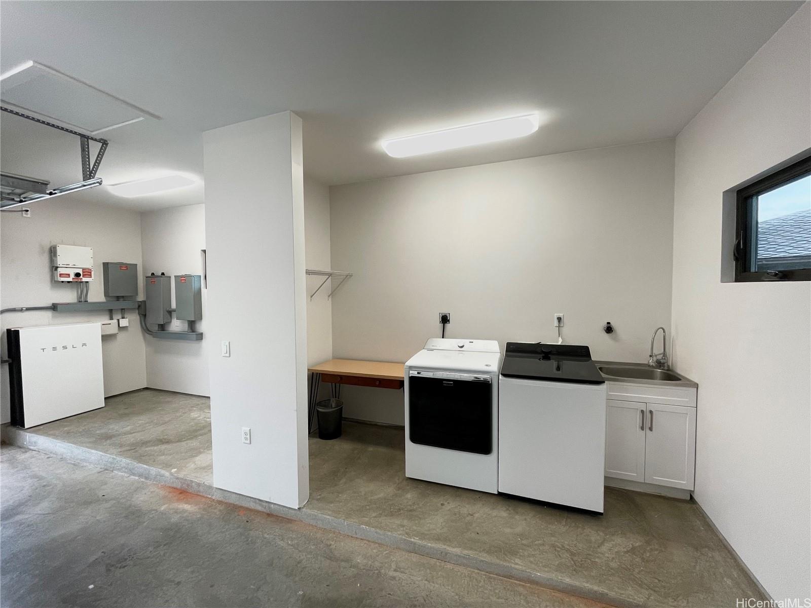 457  Halemaumau Street Niu Valley, Diamond Head home - photo 22 of 25