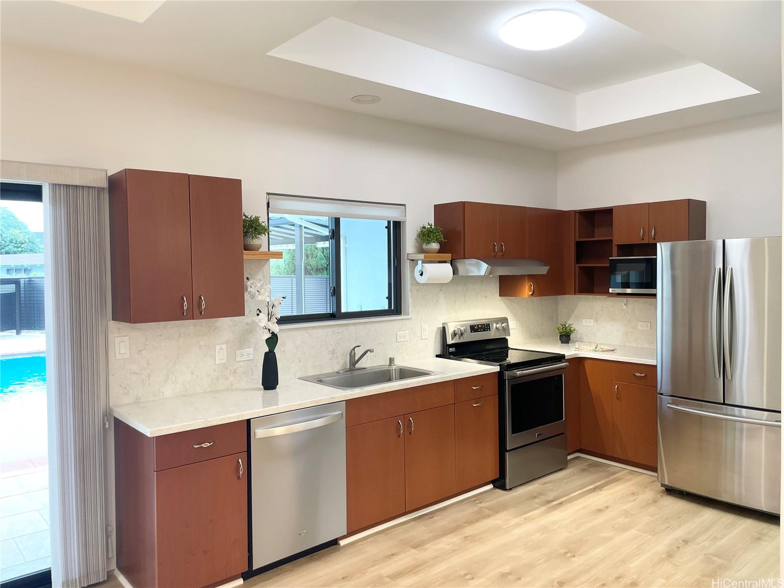 457  Halemaumau Street Niu Valley, Diamond Head home - photo 7 of 25