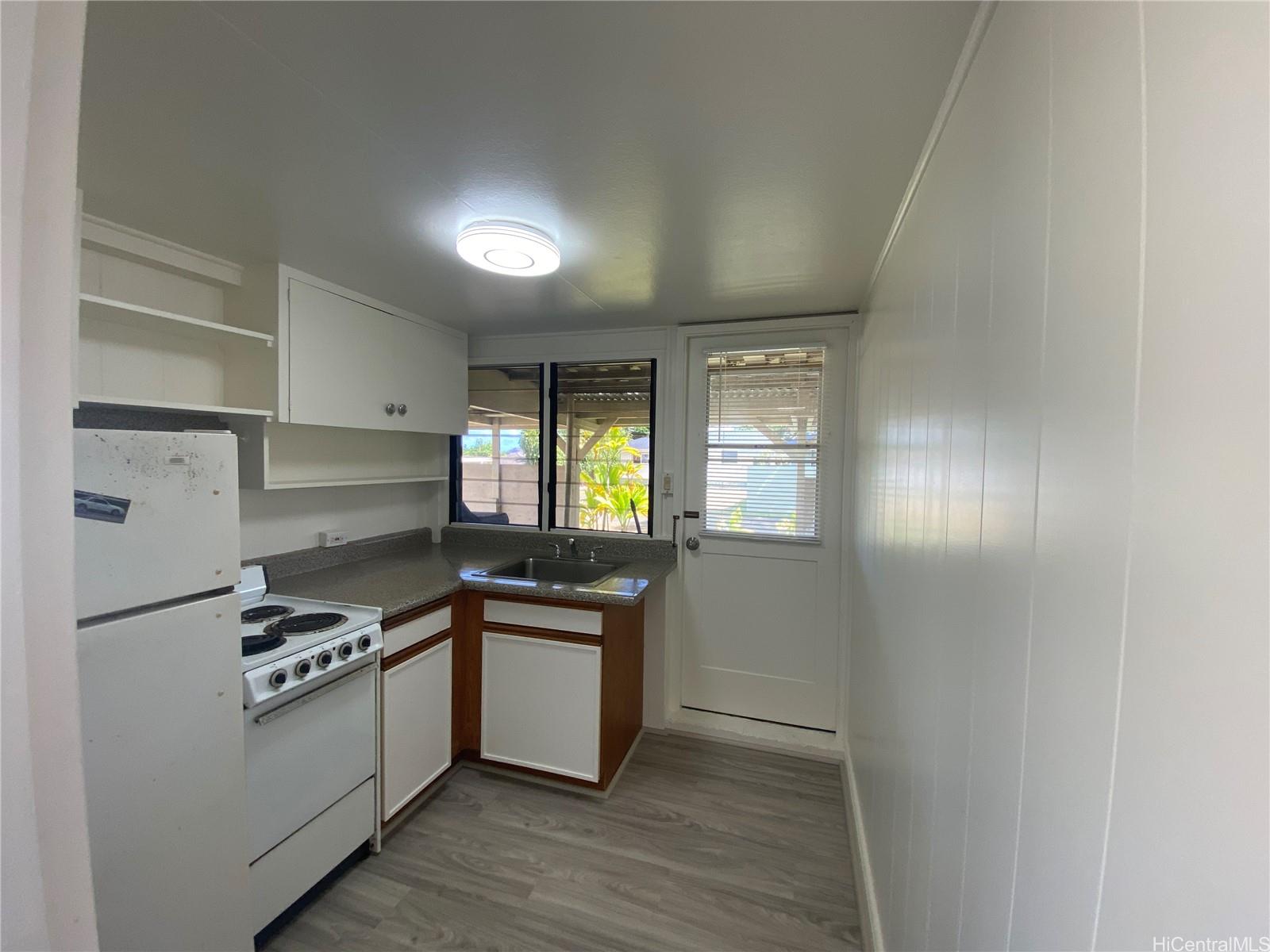 45-735 Kamehameha Hwy Kaneohe - Rental - photo 4 of 10