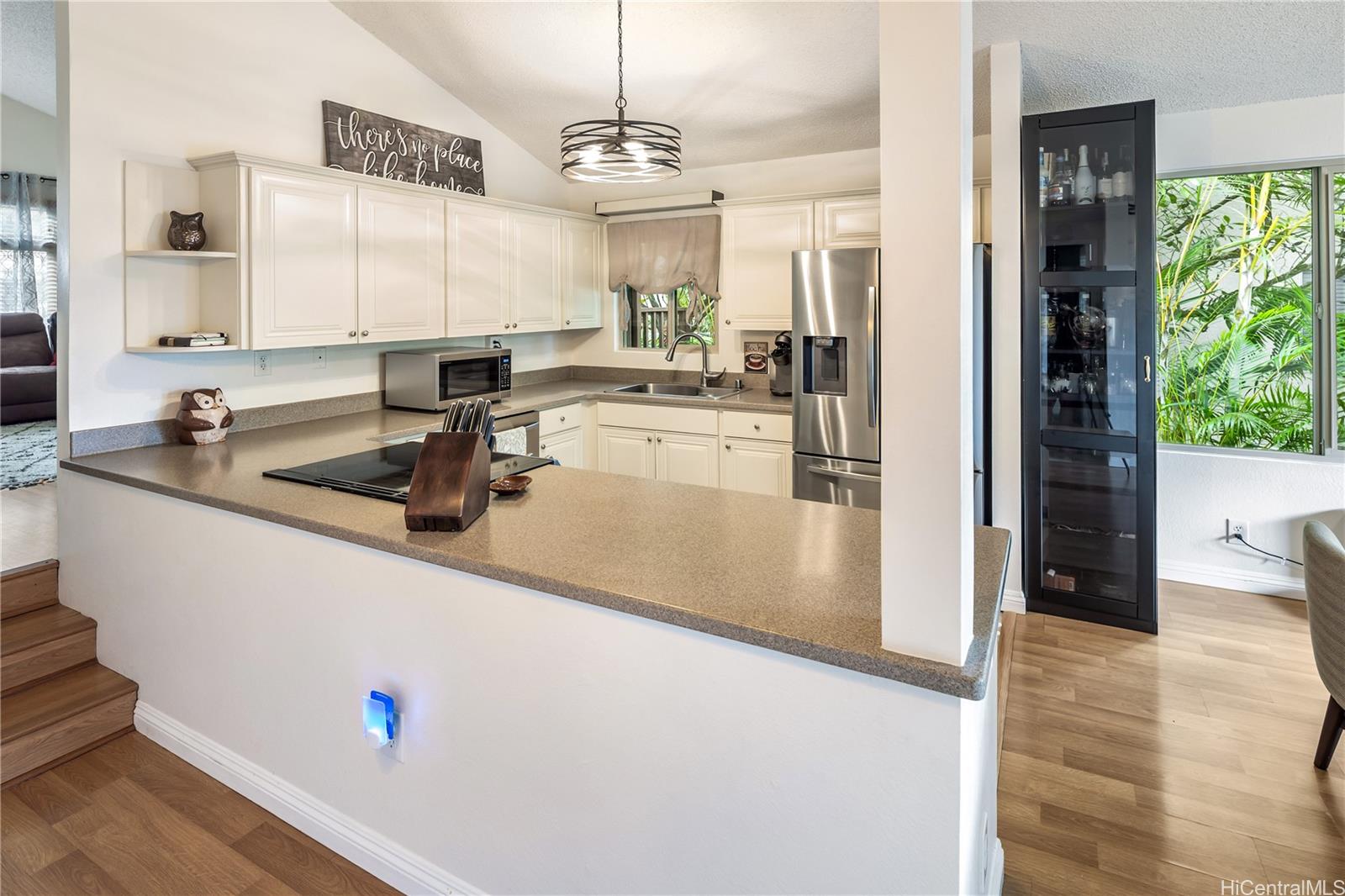 45-744  Pookela St Castle Hill, Kaneohe home - photo 5 of 24