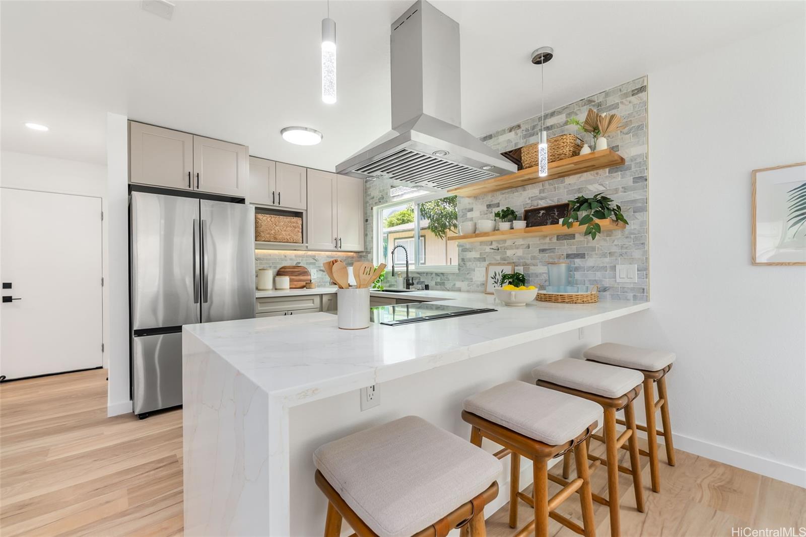 45-813  Apuakea Street Kamooalii, Kaneohe home - photo 4 of 24