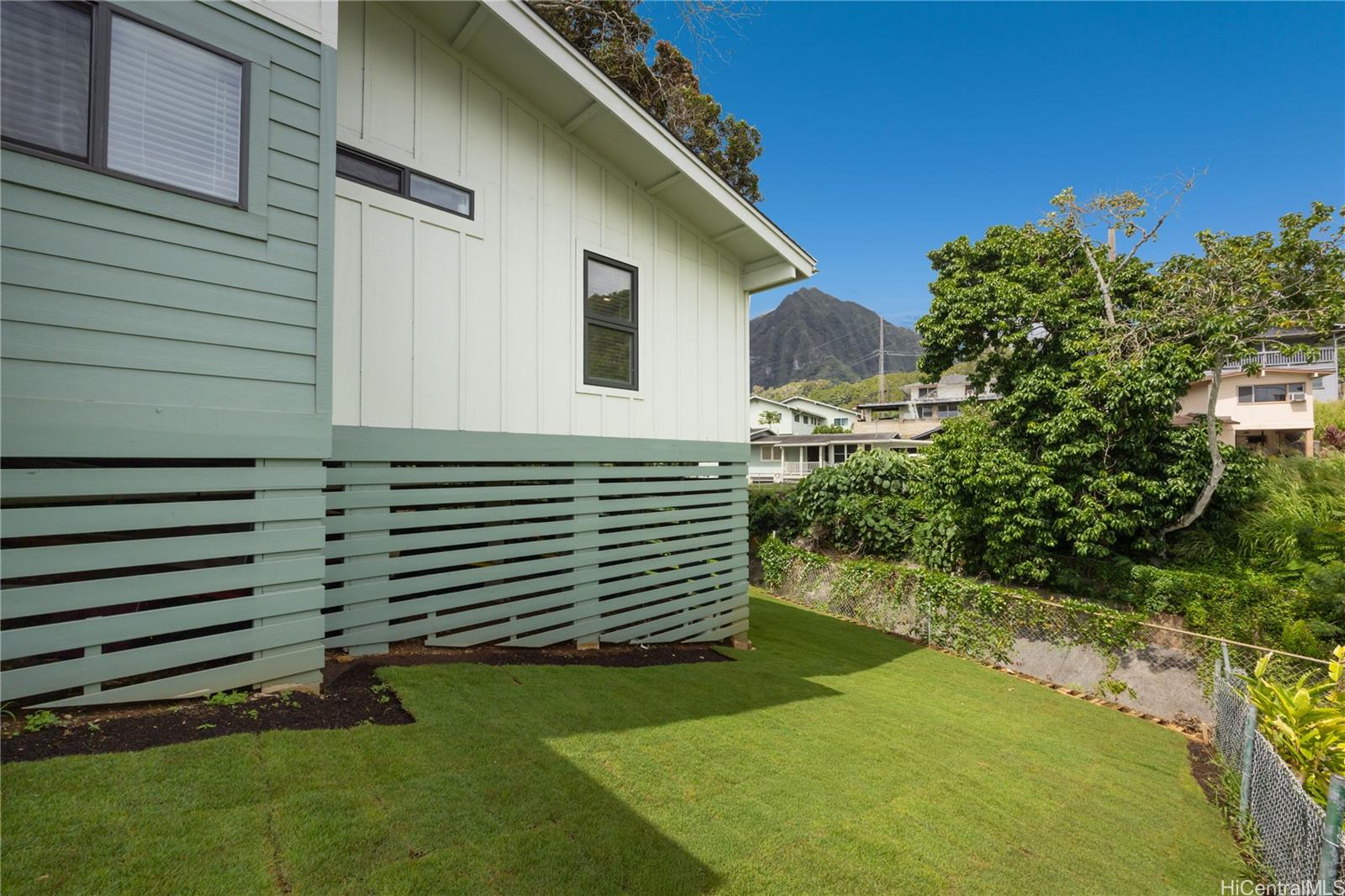 45-842  Anoi Road Halekauwila, Kaneohe home - photo 5 of 21