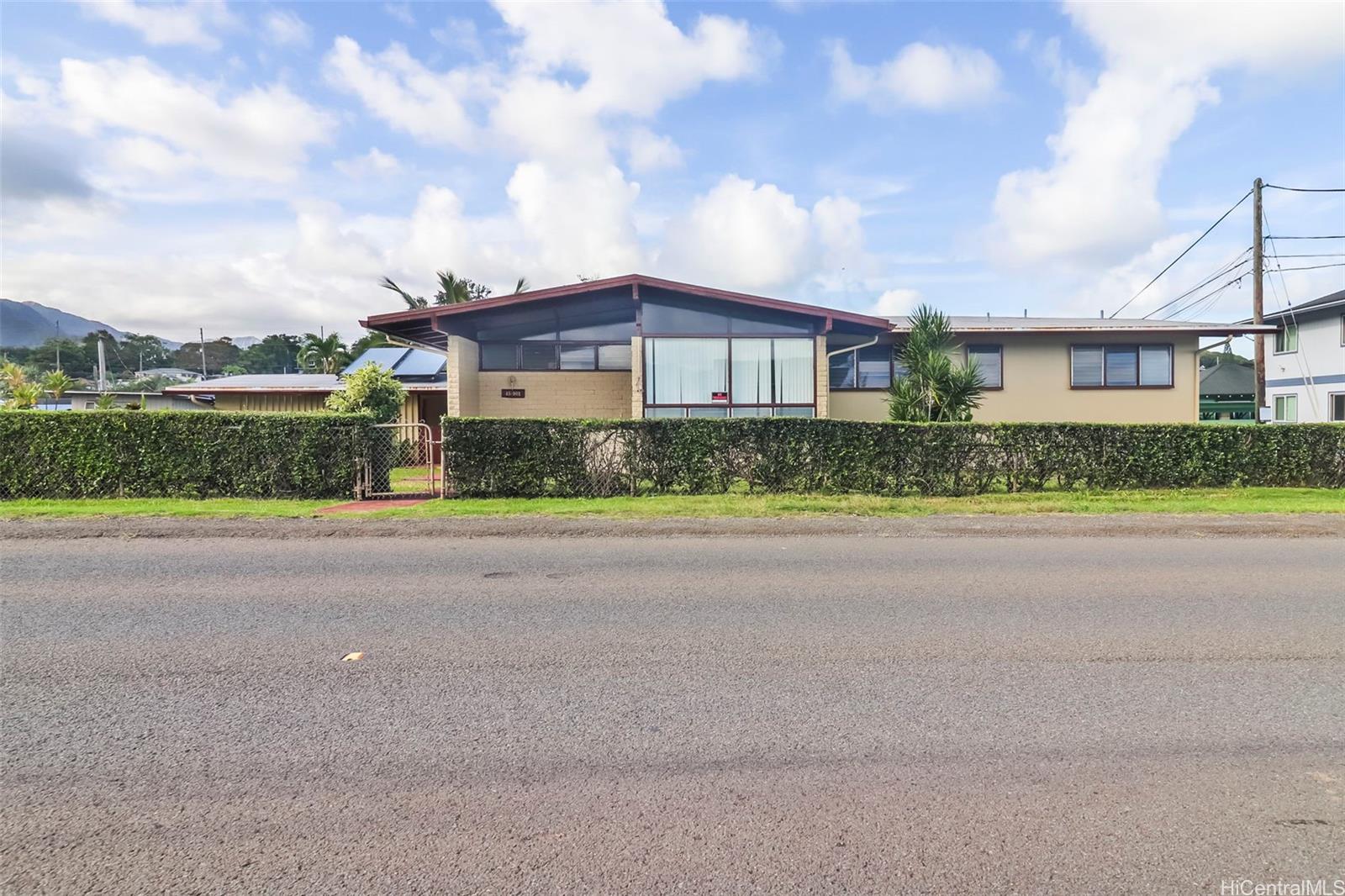 45-901  Nani Place Halekauwila, Kaneohe home - photo 2 of 21