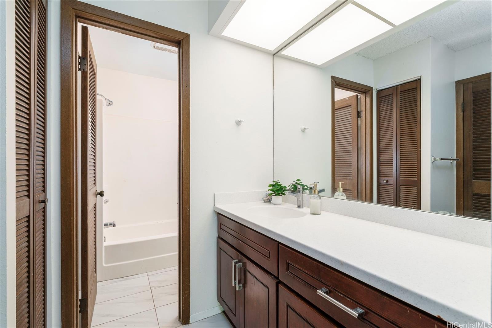 45-995 Wailele Road townhouse # 20, Kaneohe, Hawaii - photo 16 of 25