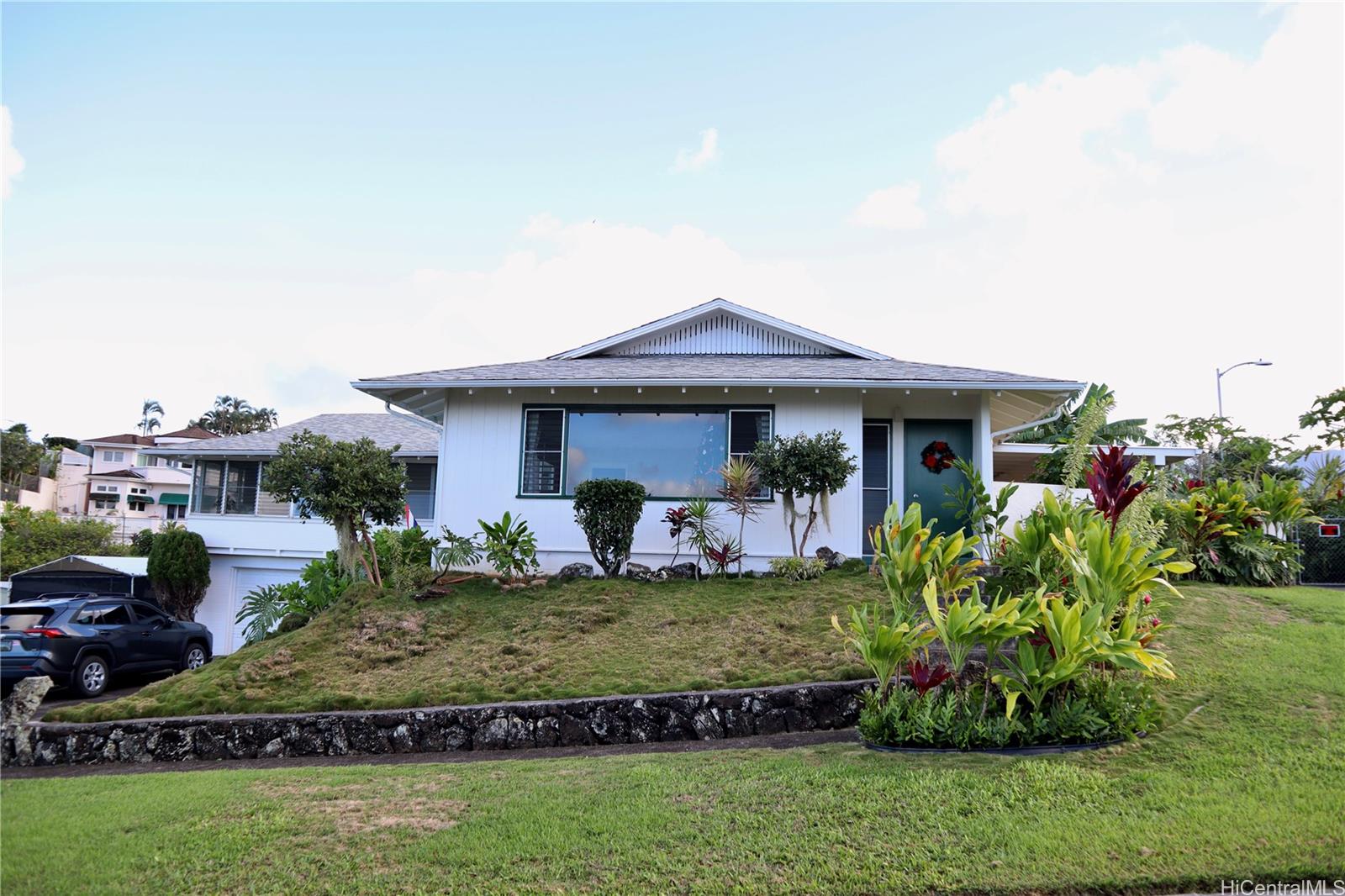 46-016  Nana Place Alii Shores, Kaneohe home - photo 2 of 24