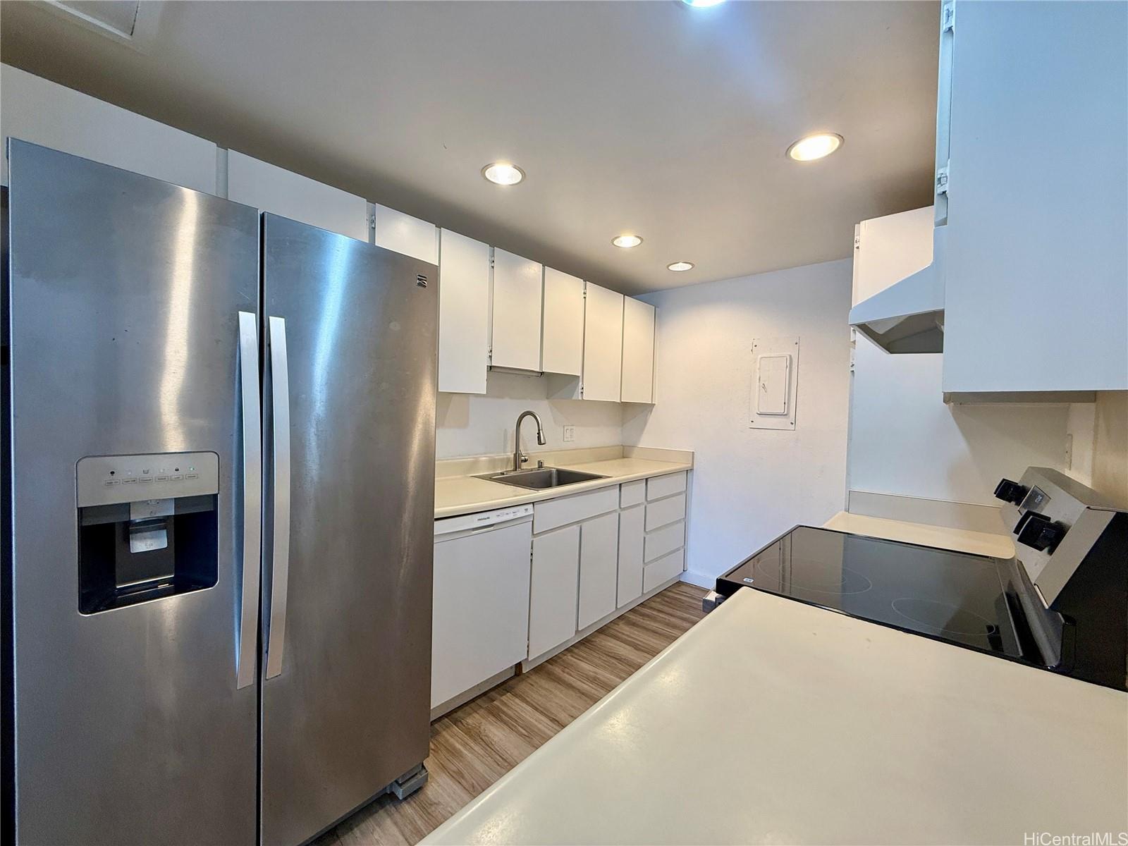 Puu Alii 1-3 condo # 623, Kaneohe, Hawaii - photo 6 of 24