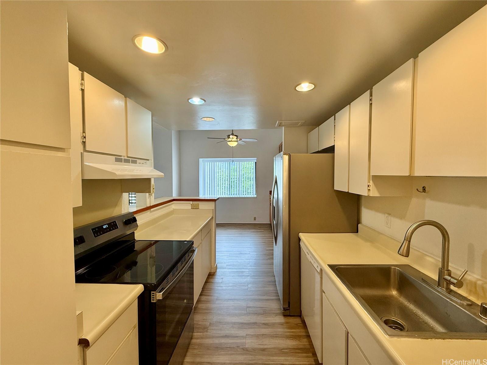 Puu Alii 1-3 condo # 623, Kaneohe, Hawaii - photo 8 of 24