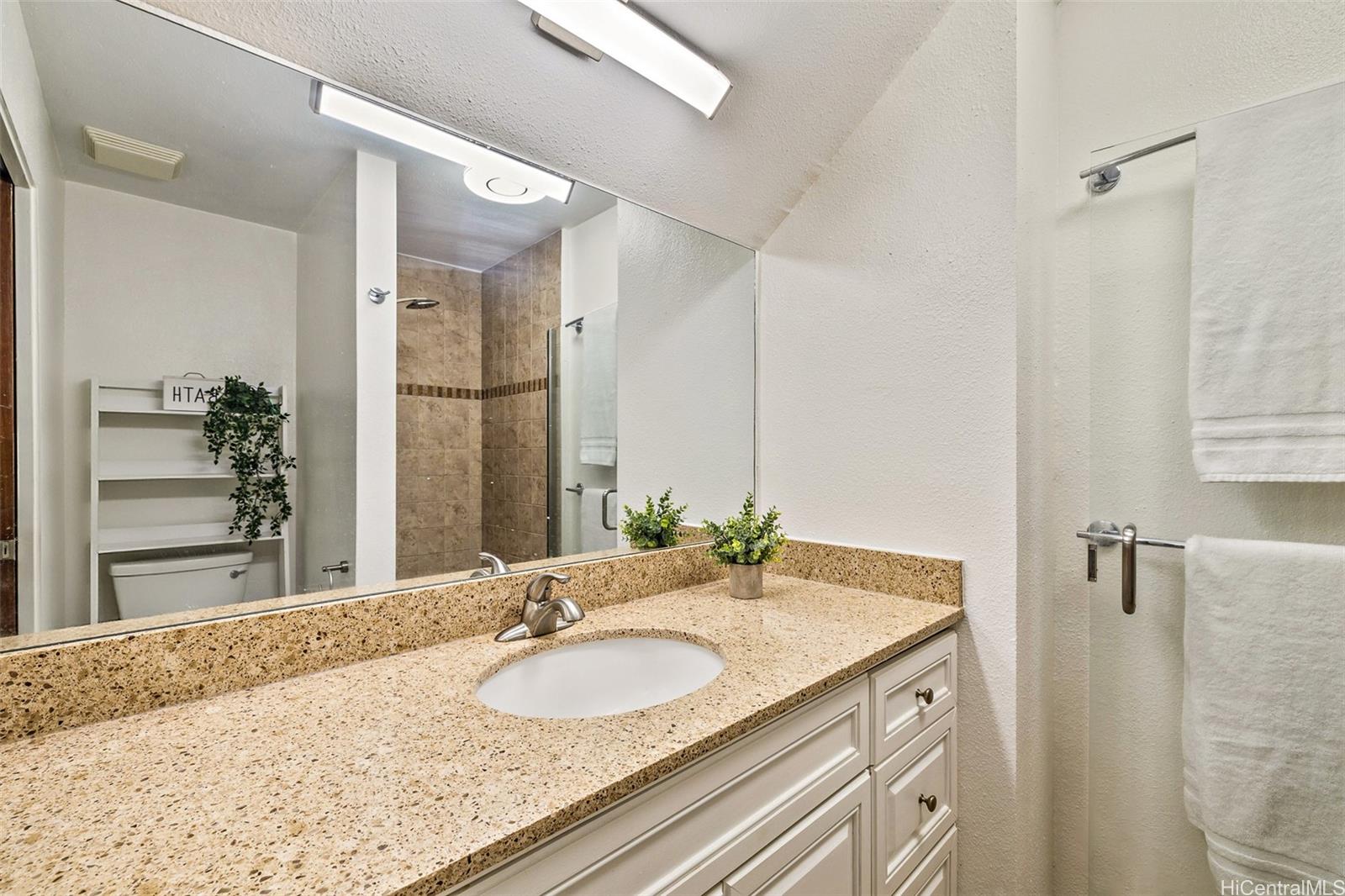 46-033 Aliianela Place townhouse # 1911, Kaneohe, Hawaii - photo 11 of 18