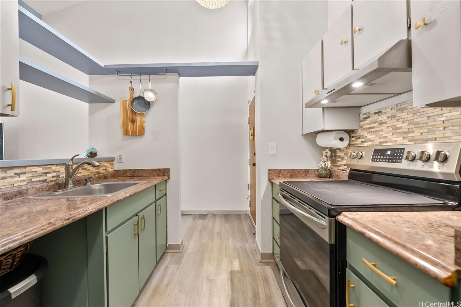 Puu Alii townhouse # 522, Kaneohe, Hawaii - photo 6 of 25