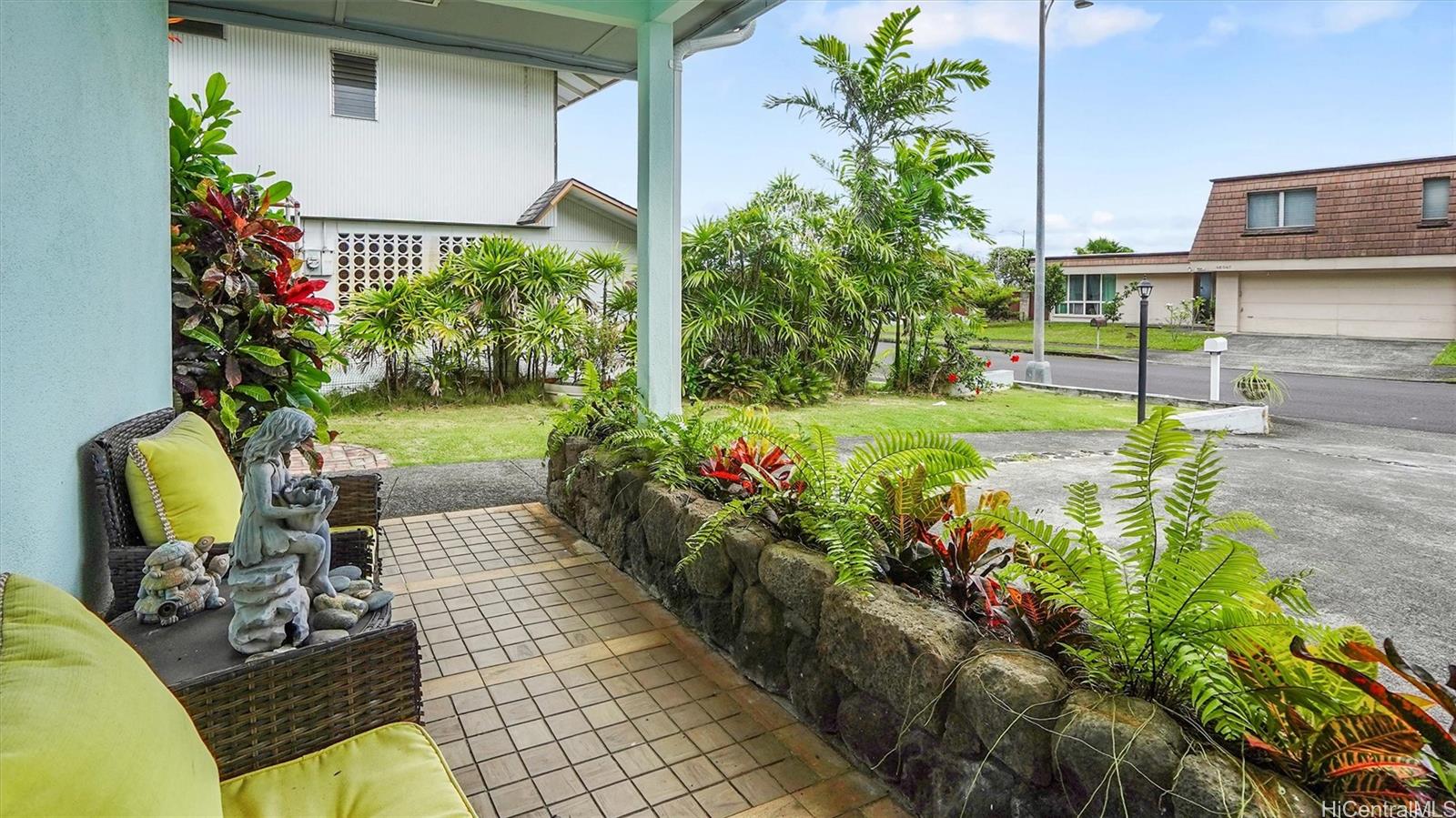 46-046  Puulau Place Haiku Village, Kaneohe home - photo 3 of 25