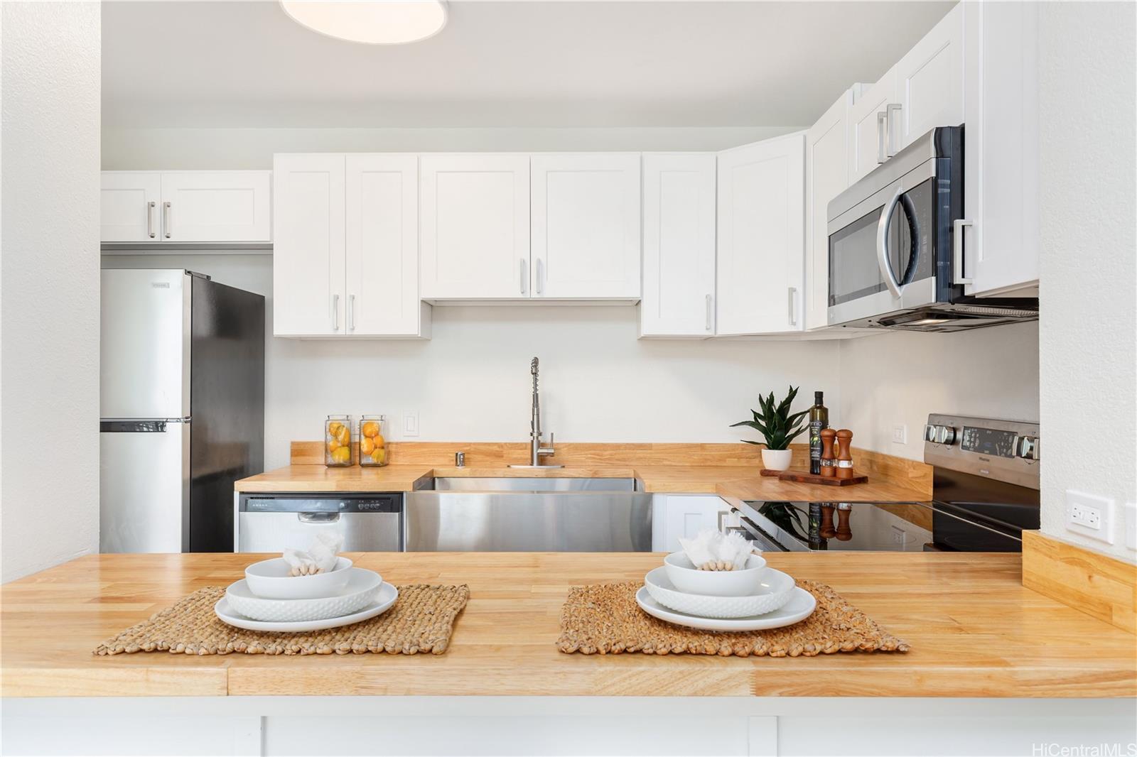 Poha Kea Point 4-3 condo # 3711, Kaneohe, Hawaii - photo 3 of 25