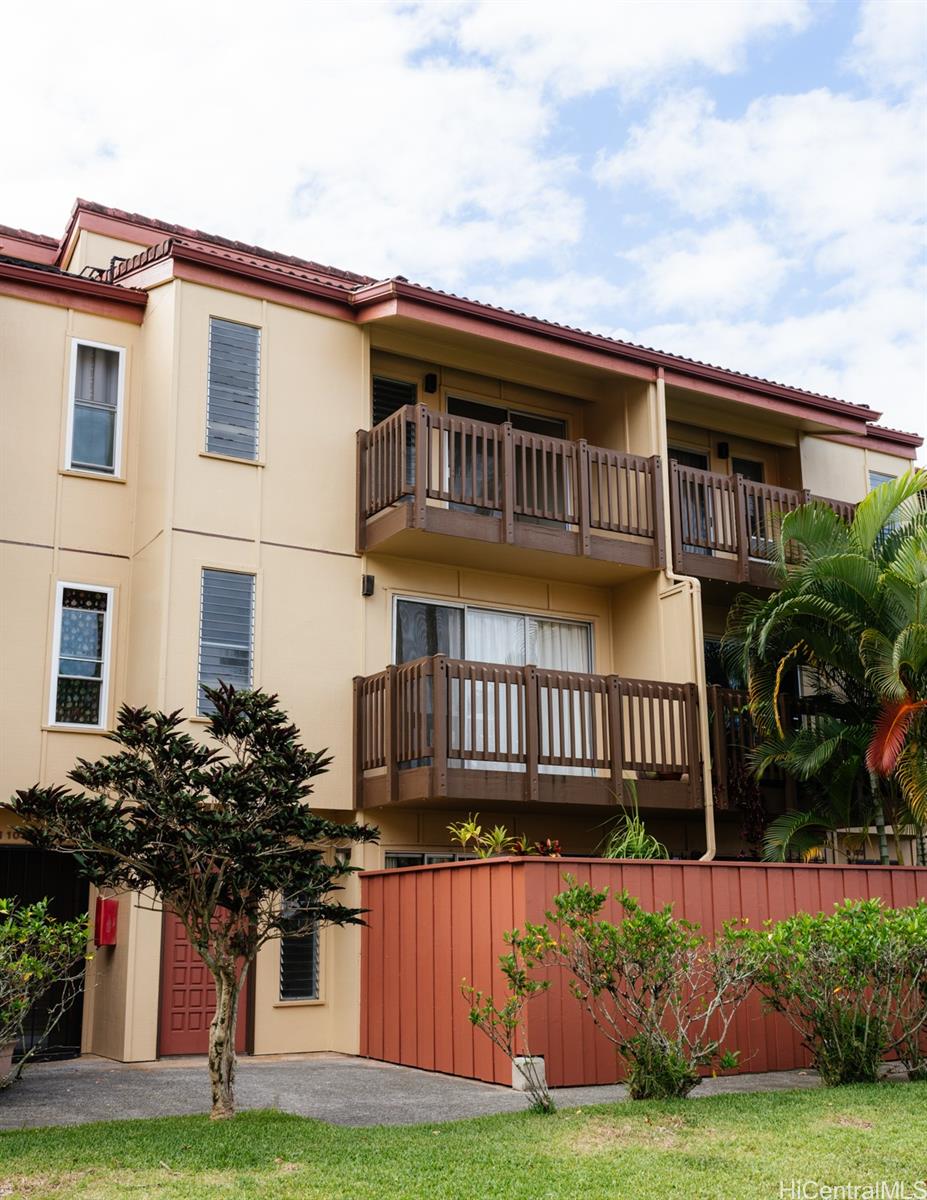 46-078 Emepela Place townhouse # M102, Kaneohe, Hawaii - photo 2 of 25