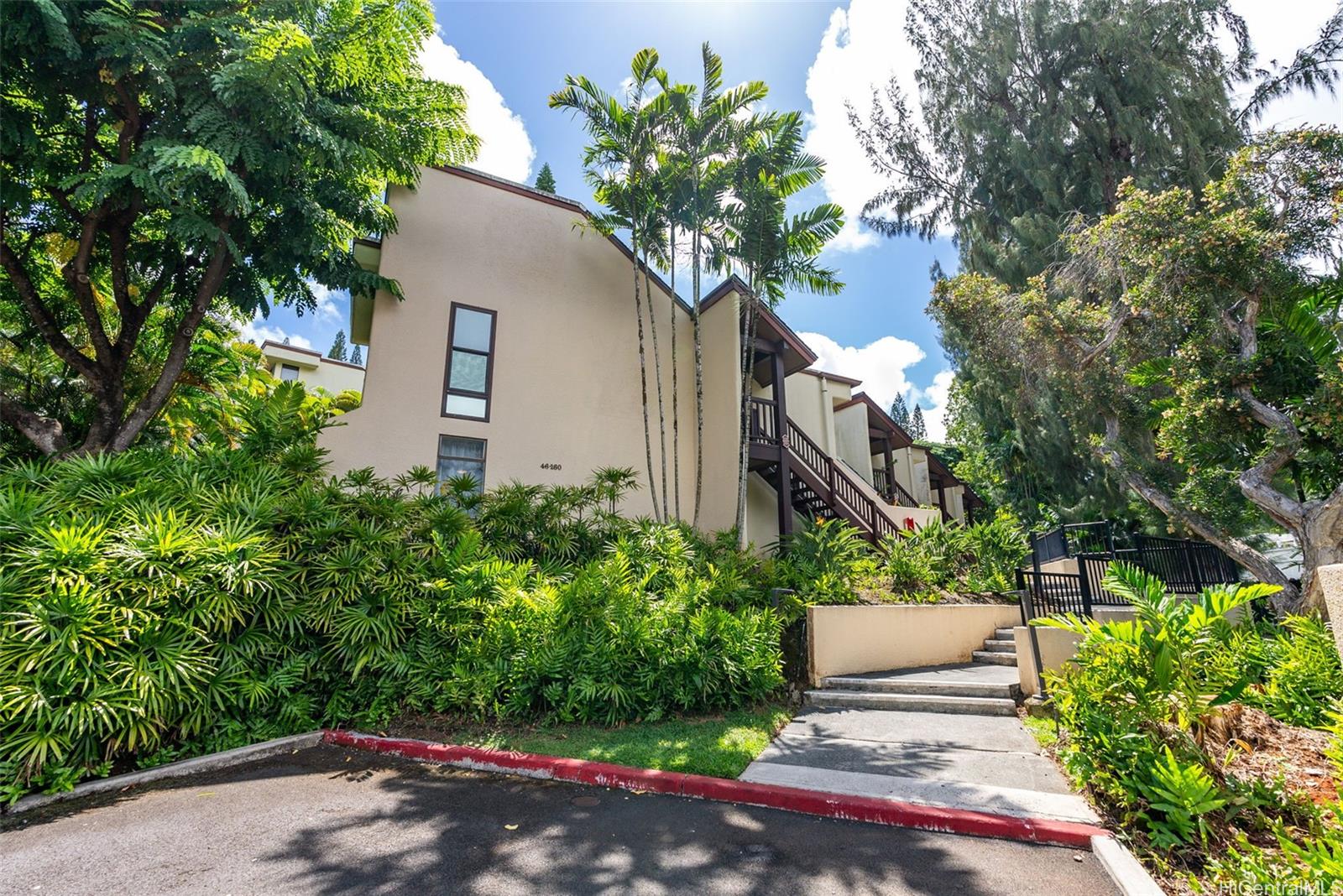 Puu Alii townhouse # 2311, Kaneohe, Hawaii - photo 2 of 25