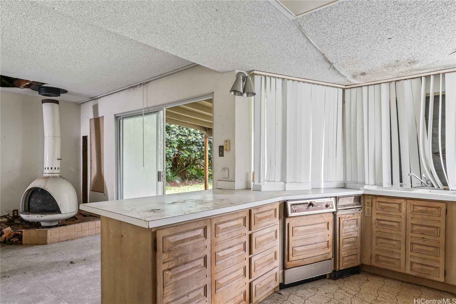 46-180  Kalali Place Haiku Park, Kaneohe home - photo 7 of 15