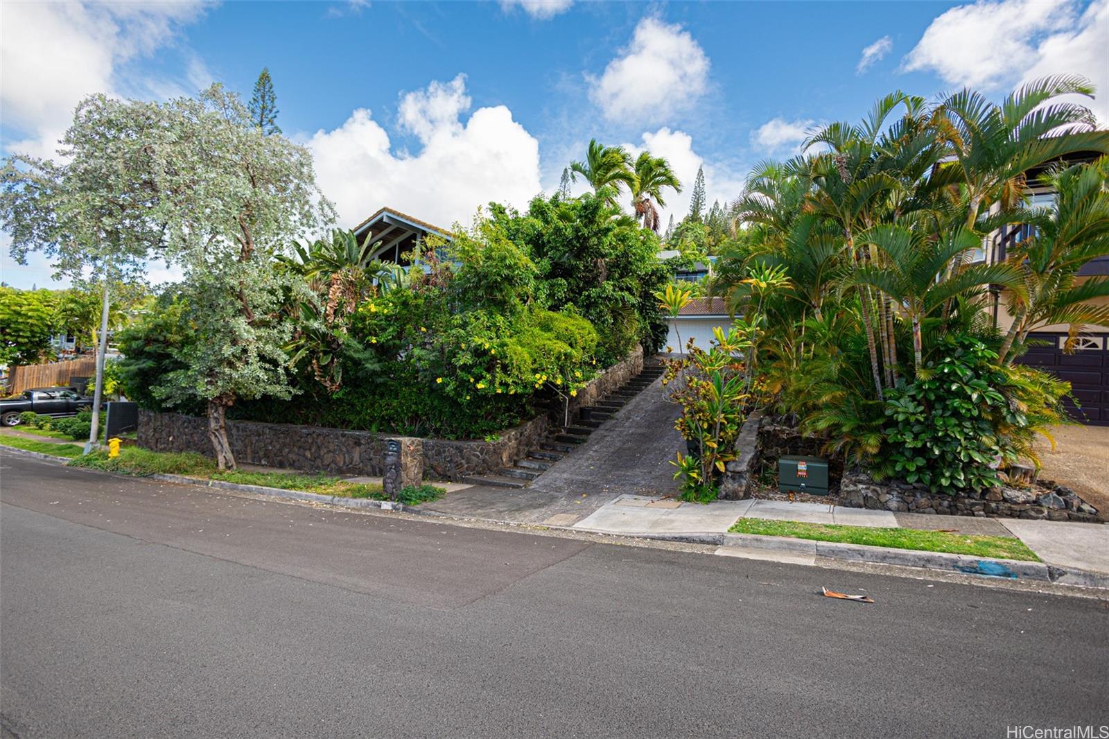 46-204  Yacht Club Street Alii Shores, Kaneohe home - photo 21 of 25