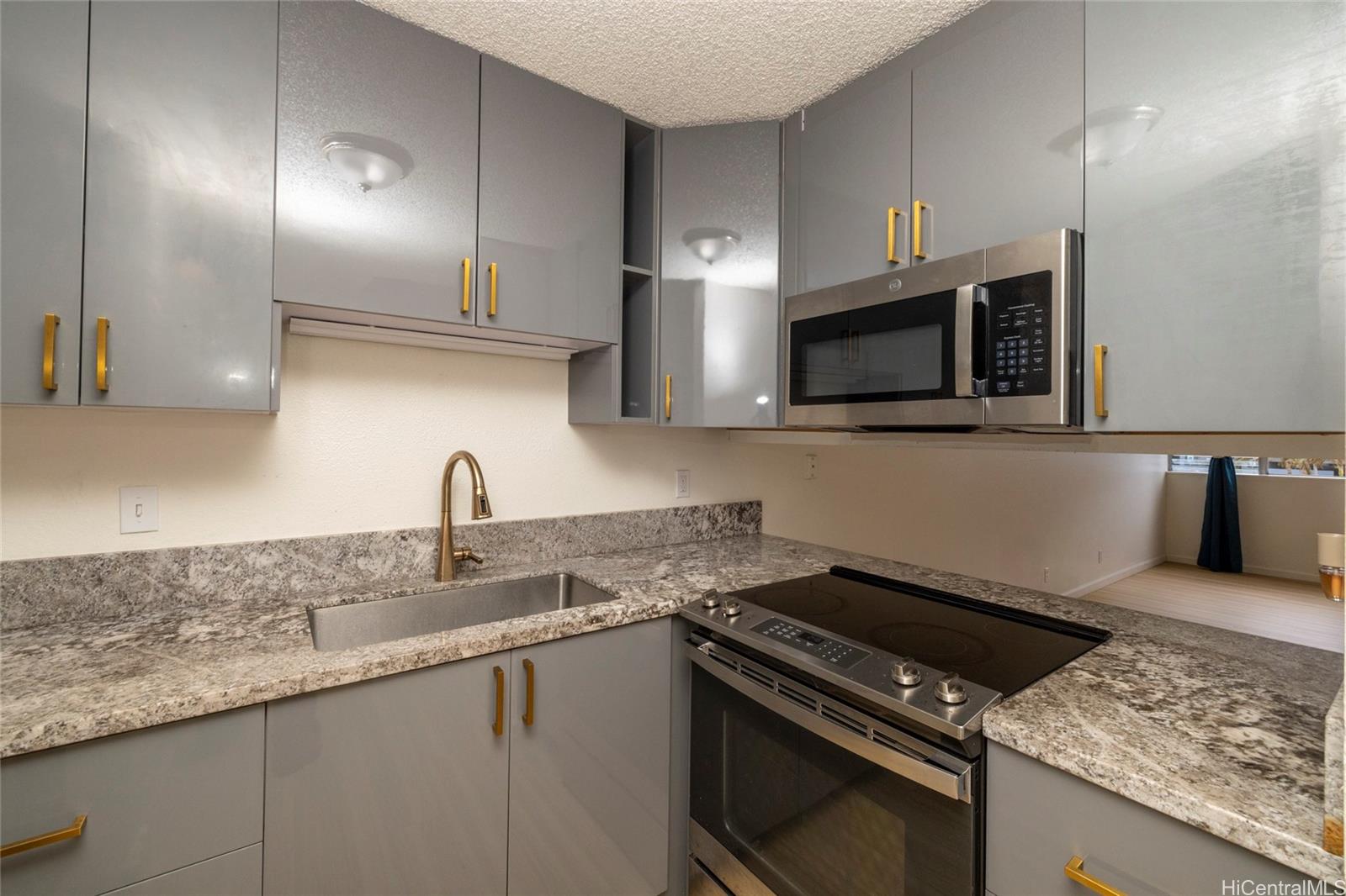 Nani Koolau condo # B205, Kaneohe, Hawaii - photo 2 of 18